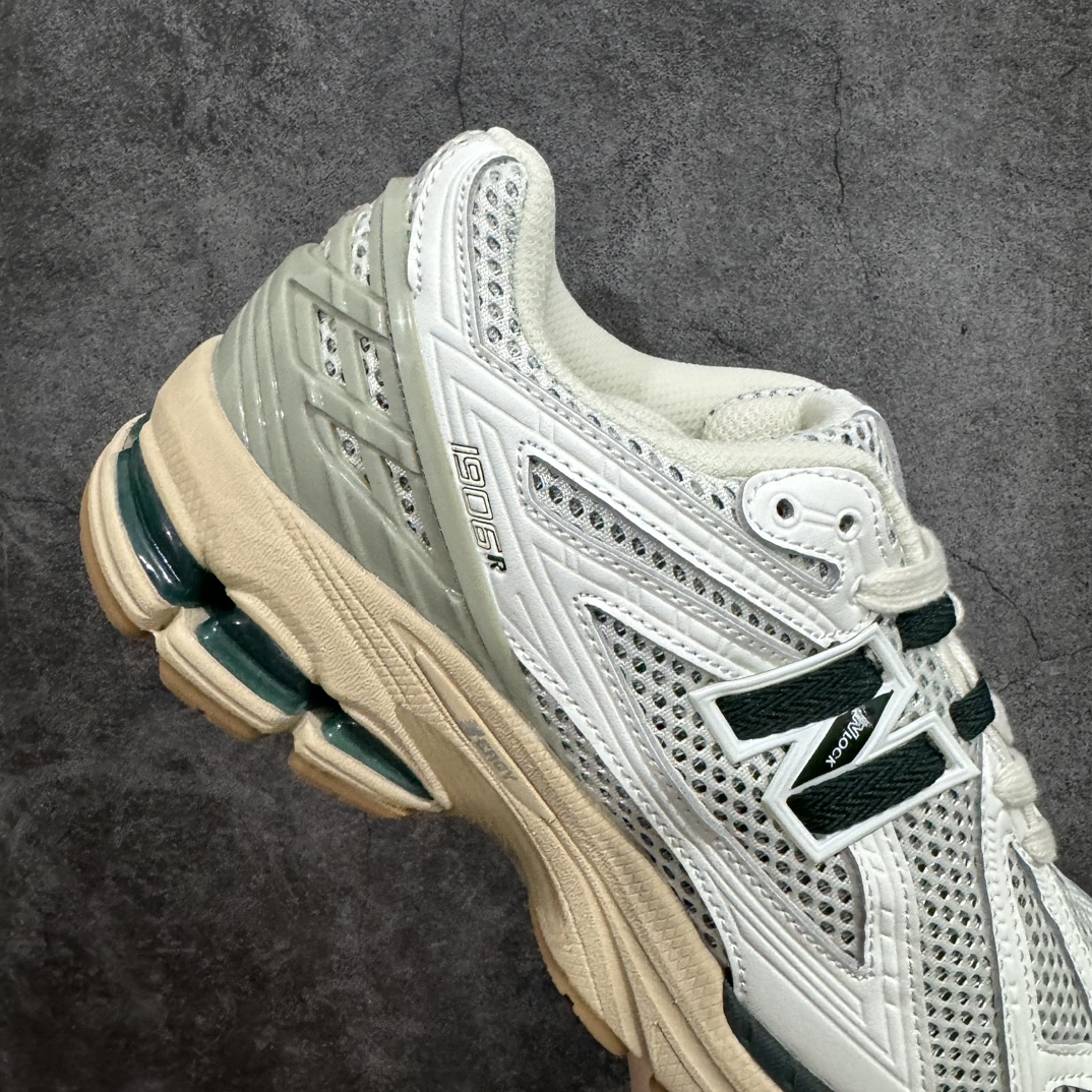 图片[6]-纯原特价 【纯原R版】新百伦NB New Balance M1906RQ 复古绿 原版本 工厂全系8个配色福利清仓 全套原楦原纸板原厂数据开发 进口三明治网面 原装进口皮料正确绒感卡色 正确中底拉帮中底网布细节 原厂标裁 带紫光防伪 定制后跟透明水晶模块 冲裁组合 大底贴合程度胶水上色把控完美 整洁度挑战全网艺术家 多道序QC把关品质完善 匠心打造 耗时两个月开发完成 工艺极其复杂难度可想而知 新开独立私模大底 全网唯一正确六层组合大底 高端零售专供产物 尺码：36 36.5 37 37.5 38 38.5 39.5 40 40.5 41.5 42 42.5 43 44 45-选品中心