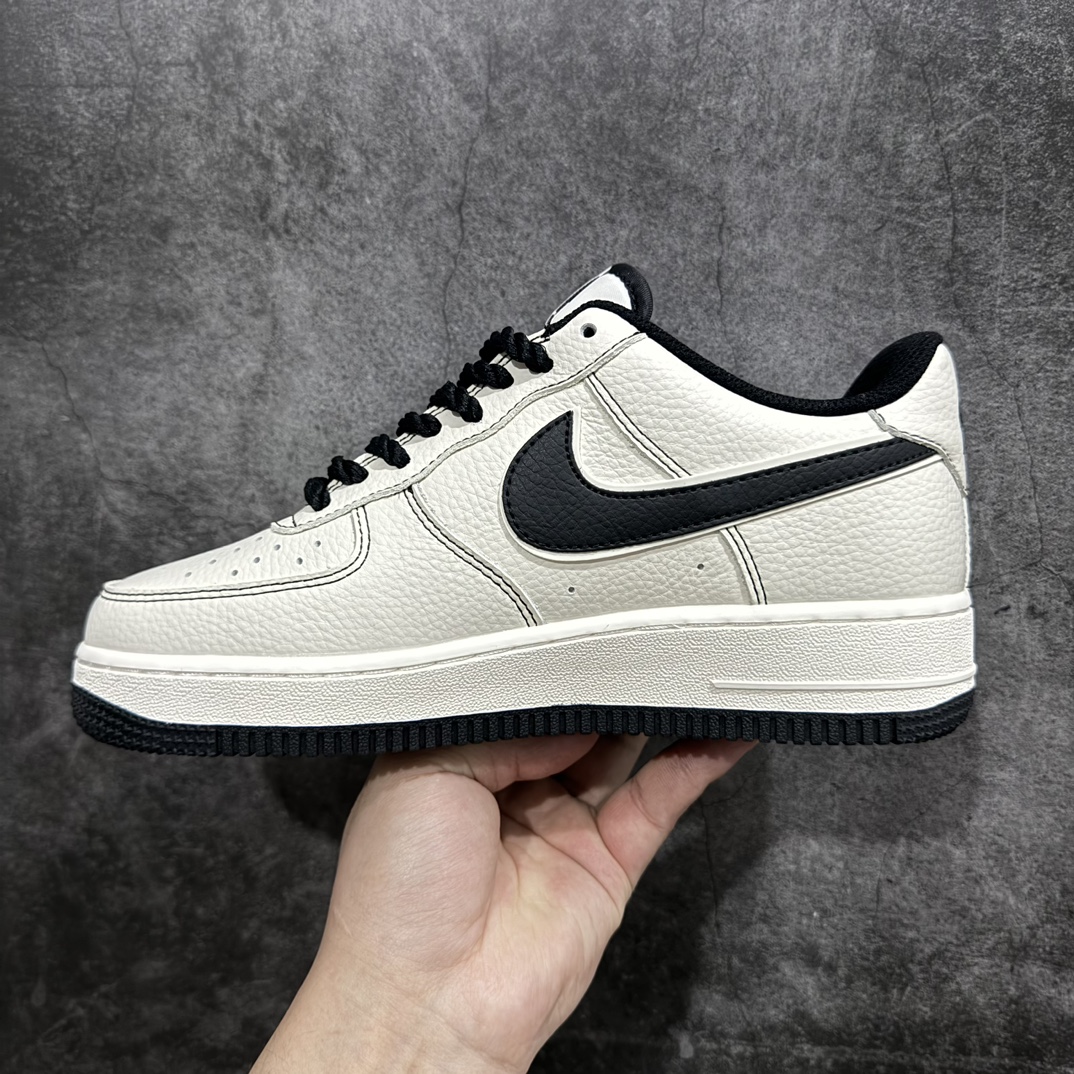 图片[2]-【公司级】高端定制 洛杉矶潮牌店限量发售 Undefeated x Nike Air Force 1 Low米黑 麻绳 空军一号低帮休闲板鞋 定制皮料 原装定制鞋盒 炫彩反光 细节满满 原楦头原纸板 内置全掌气垫货号：UT2023-201SIZE：36 36.5 37.5 38 38.5 39 40 40.5 41 42 42.5 43 44 44.5 45 编码：HXS310320-鞋库