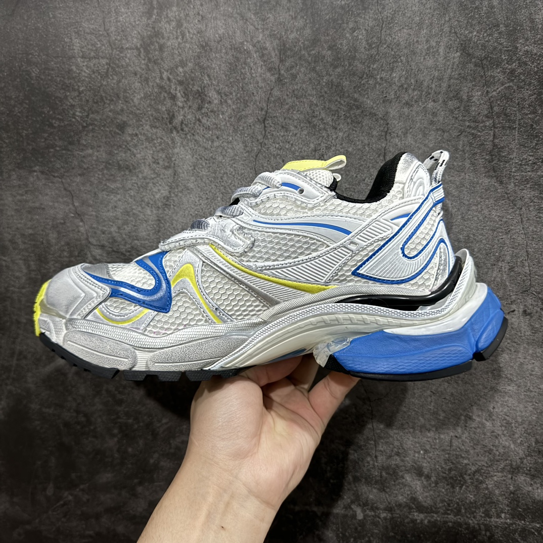 图片[2]-【纯原OK版】BALENCIAGA Runner 2.0 Sneaker 巴黎世家七代慢跑系列低帮复古野跑潮流运动鞋老爹鞋n尼龙和网布材质 磨损效果 鞋头边缘印有尺码 背面浮印尺码 外侧印有跑者徽标 鞋舌刺绣 Balenciaga 品牌标识 鞋跟背面 Balenciaga品牌标识 材质采用65%聚氨酯、35%聚酯纤维 全新 Runner 鞋型轮廓借鉴于 2000 年初的复古线条 搭载大网眼面料制成鞋面基础，由粉色、白色尼龍与橡胶质地覆盖鞋面诠释线条感 当中透过几道手缝线与折损痕更是精准的掌握历经时间淬炼的破旧痕迹 延续其手法至鞋领、鞋跟、鞋带、中底等部分均饰有破损及脏污之貌 尤其是鞋领处与鞋带孔眼条更是采用不规则做旧技术将内容物泡棉随机露出  尺码：35 36 37 38 39 40 41 42 43 44 45 46 编码：DF500520-鞋库