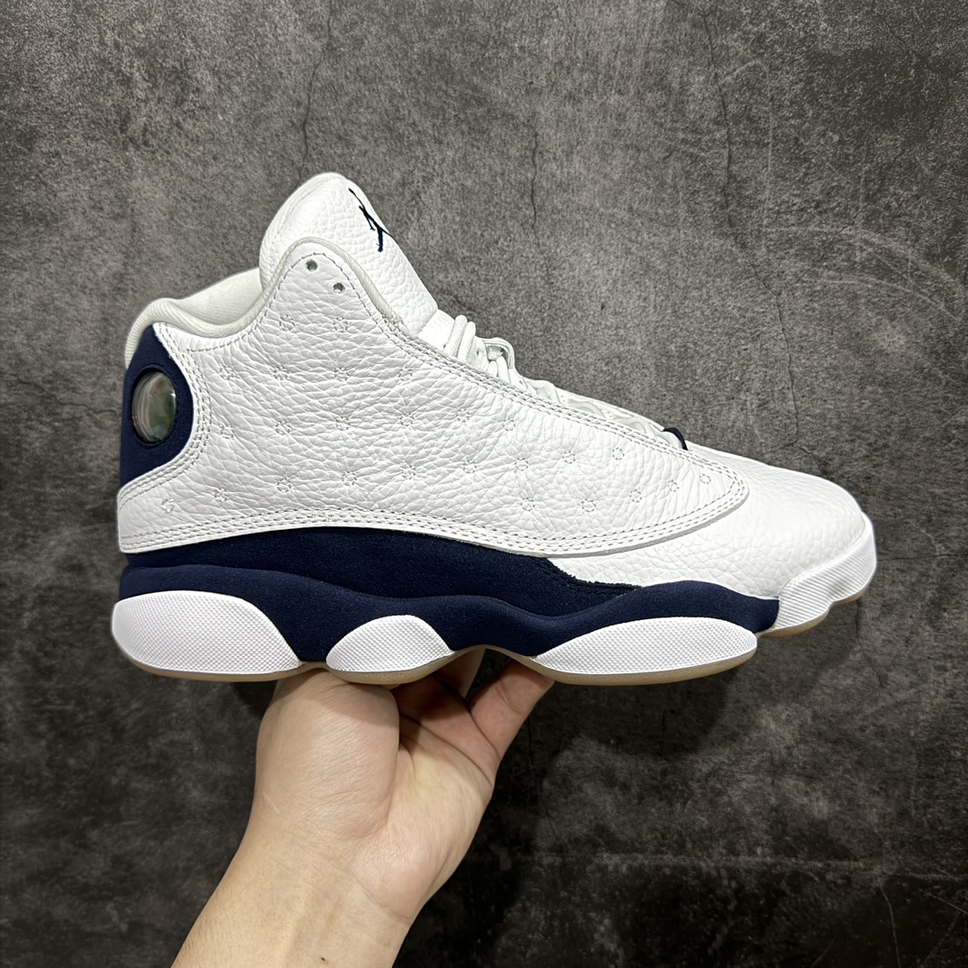 【莞产纯原版】Air Jordan AJ13 白深蓝生胶 414571-140nn纯原大厂出品 全系列原楦原纸板开发 采购原厂皮料 原厂定型 后跟完美效果 原厂3D猫眼 原厂碳板 到手可放心比对发售原鞋 上脚百分百充当正品驾驭 真正原装公司级完美鞋型 一切细节实拍所见所得！纸板中底、钢印 完美版型 尺码：40 40.5 41 42 42.5 43 44 44.5 45 46 47.5 编码：XP520540-莆田鞋批发中心