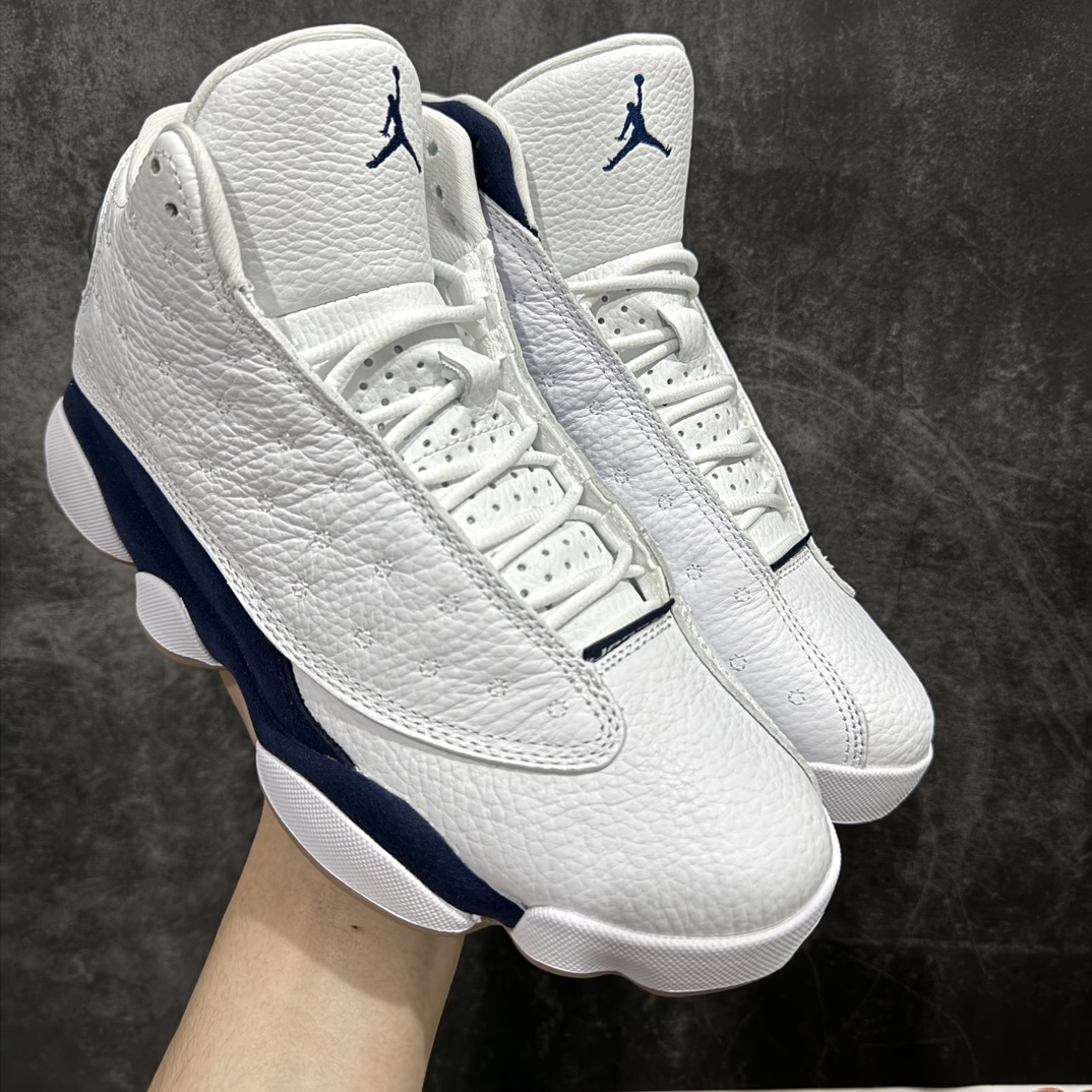 【莞产纯原版】Air Jordan AJ13 白深蓝生胶 414571-140nn纯原大厂出品 全系列原楦原纸板开发 采购原厂皮料 原厂定型 后跟完美效果 原厂3D猫眼 原厂碳板 到手可放心比对发售原鞋 上脚百分百充当正品驾驭 真正原装公司级完美鞋型 一切细节实拍所见所得！纸板中底、钢印 完美版型 尺码：40 40.5 41 42 42.5 43 44 44.5 45 46 47.5 编码：XP520540-莆田鞋批发中心