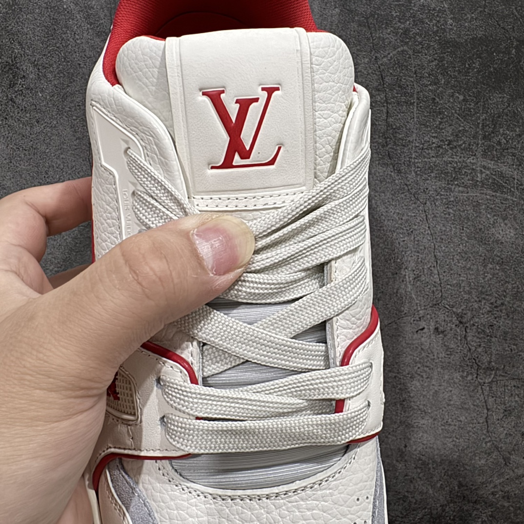 图片[7]-【佛山顶级超A版】Louis Vuitton LV Trainer 系列本地仓库现货 当天可自取n私人订单 专柜混卖零售专供n所有配色均为购买原版复刻n整体版型 皮料 市场独一无二后跟版型都可以自行对比[机智]吊打市场所有货n怒甩十条街，欢迎拿市场各大工厂的货来对比！n鞋舌烫金超正 压印程度秒杀市面90%以上的高端货n新配色陆续开发出货  尺码：39-45   编码：T1520550-鞋库