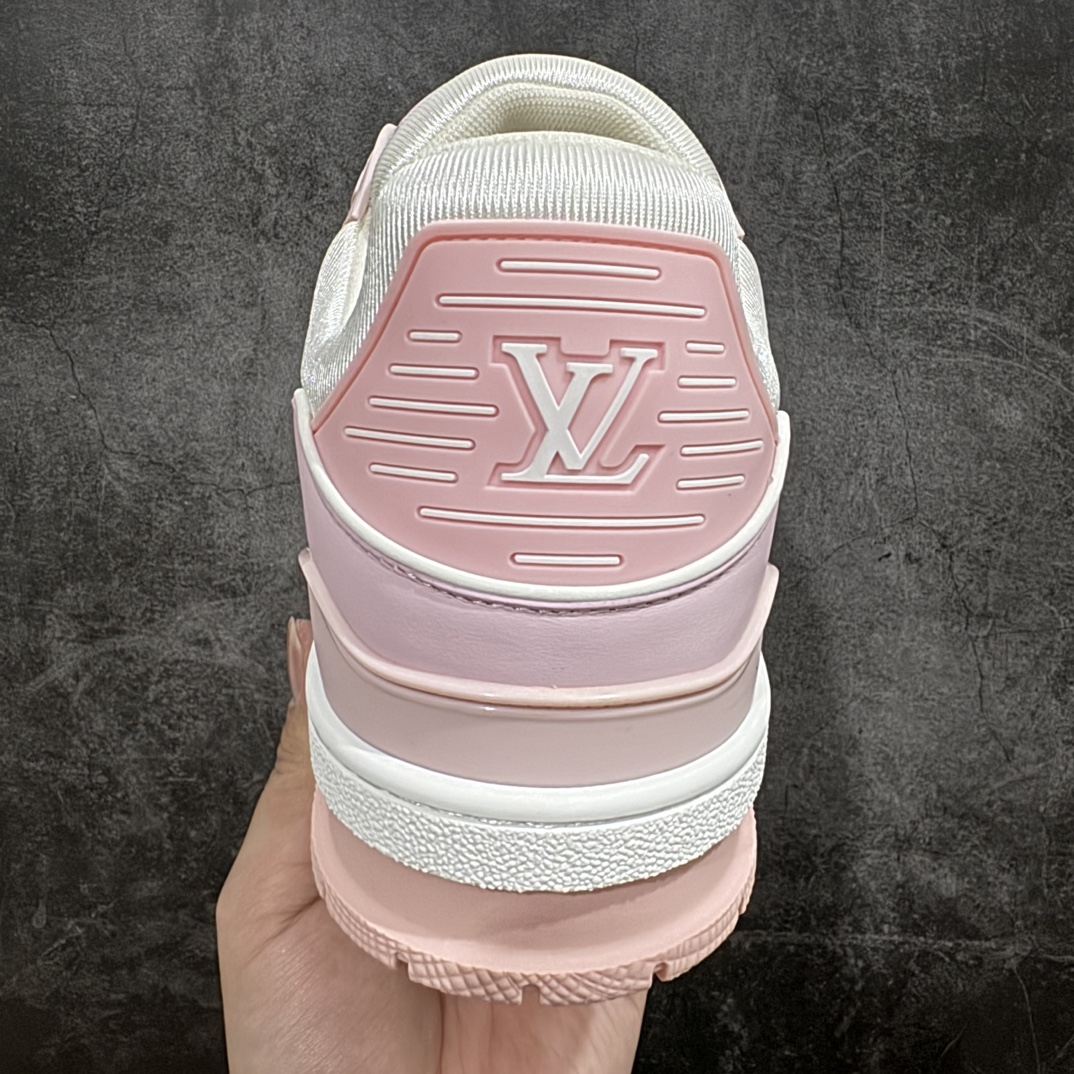 图片[4]-【佛山顶级超A版】Louis Vuitton LV Trainer 系列本地仓库现货 当天可自取n私人订单 专柜混卖零售专供n所有配色均为购买原版复刻n整体版型 皮料 市场独一无二后跟版型都可以自行对比[机智]吊打市场所有货n怒甩十条街，欢迎拿市场各大工厂的货来对比！n鞋舌烫金超正 压印程度秒杀市面90%以上的高端货n新配色陆续开发出货  尺码：39-45   编码：T1520550-鞋库