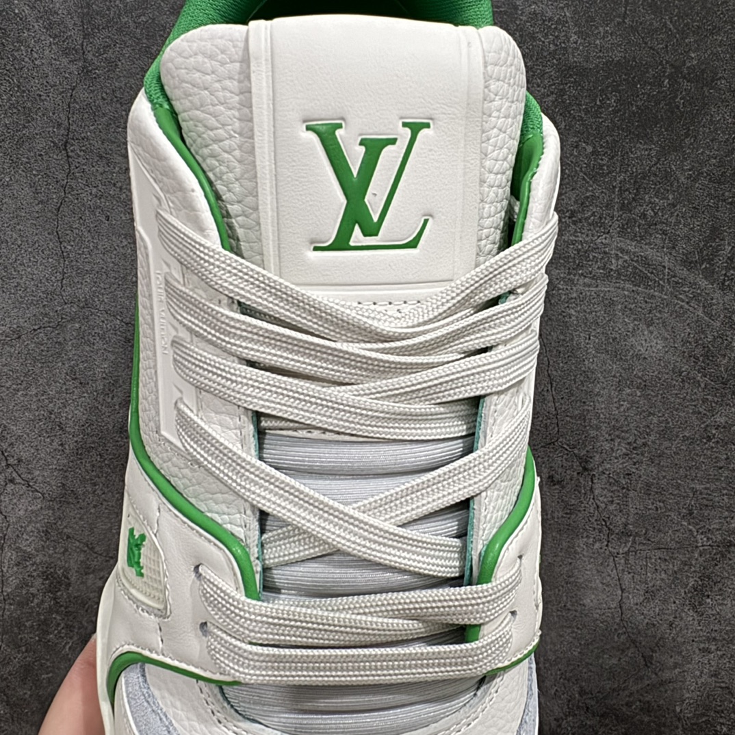 图片[6]-【佛山顶级超A版】Louis Vuitton LV Trainer 系列本地仓库现货 当天可自取n私人订单 专柜混卖零售专供n所有配色均为购买原版复刻n整体版型 皮料 市场独一无二后跟版型都可以自行对比[机智]吊打市场所有货n怒甩十条街，欢迎拿市场各大工厂的货来对比！n鞋舌烫金超正 压印程度秒杀市面90%以上的高端货n新配色陆续开发出货  尺码：35-45   编码：T1520550-鞋库