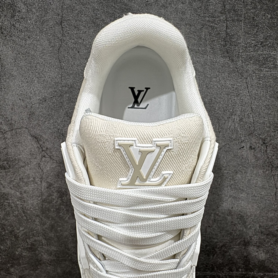 图片[8]-【佛山顶级超A版】Louis Vuitton LV Trainer系列本地仓库现货 当天可自取n私人订单 专柜混卖零售专供n所有配色均为购买原版复刻n整体版型 皮料 市场独一无二后跟版型都可以自行对比[机智]吊打市场所有货n怒甩十条街，欢迎拿市场各大工厂的货来对比！n鞋舌烫金超正 压印程度秒杀市面90%以上的高端货n新配色陆续开发出货  尺码：39-45   编码：T1520550-鞋库