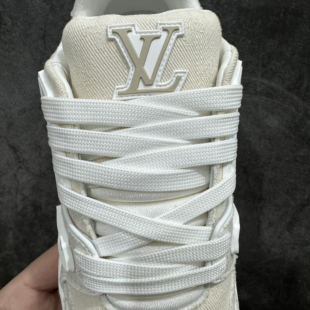 图片[7]-【佛山顶级超A版】Louis Vuitton LV Trainer系列本地仓库现货 当天可自取n私人订单 专柜混卖零售专供n所有配色均为购买原版复刻n整体版型 皮料 市场独一无二后跟版型都可以自行对比[机智]吊打市场所有货n怒甩十条街，欢迎拿市场各大工厂的货来对比！n鞋舌烫金超正 压印程度秒杀市面90%以上的高端货n新配色陆续开发出货  尺码：39-45   编码：T1520550-鞋库