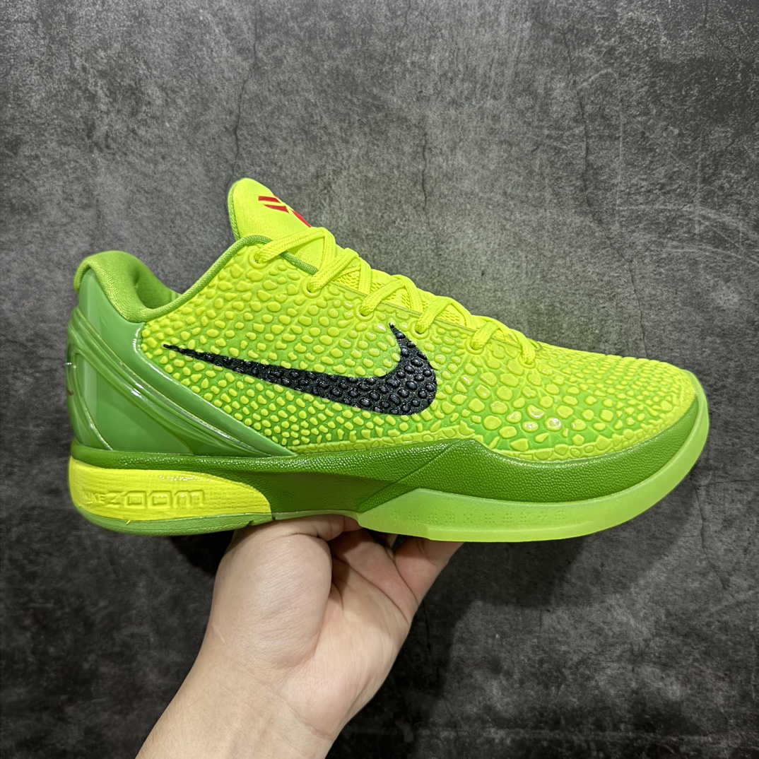 【小绿x版】NK Zoom Kobe 6 科比六代签名实战篮球鞋 青蜂侠CW2190-300n欧美外贸平台特供版完美实战无压力 售后售前保到底n全网唯一开发至49.5 50.5码主攻中端市场 全套原纸板楦头开发确保原汁原味 完美呈现版型 一比一鞋头弧度高度鞋身弧度细节品控鞋型完美 原厂TPU网格鞋带扣 正确内里网布 前后气垫加持 信仰绝不减配 全鞋身材料卡色独家定制 SWOOSH 蛇鳞 正确珠光效果（内嵌珍珠粉）独家前掌Zoom Turbo 后掌马蹄Zoom缓震 内置全真动态飞线 独家复刻U型缓震垫带独立钢印 十年情怀 这里完美落地 一个月独家售后 为实战保驾护航  尺码：39 40 40.5 41 42 42.5 43 44 44.5 45 45.5 46 47.5 48.5 49.5 50.5 编码：T1320340-鞋库