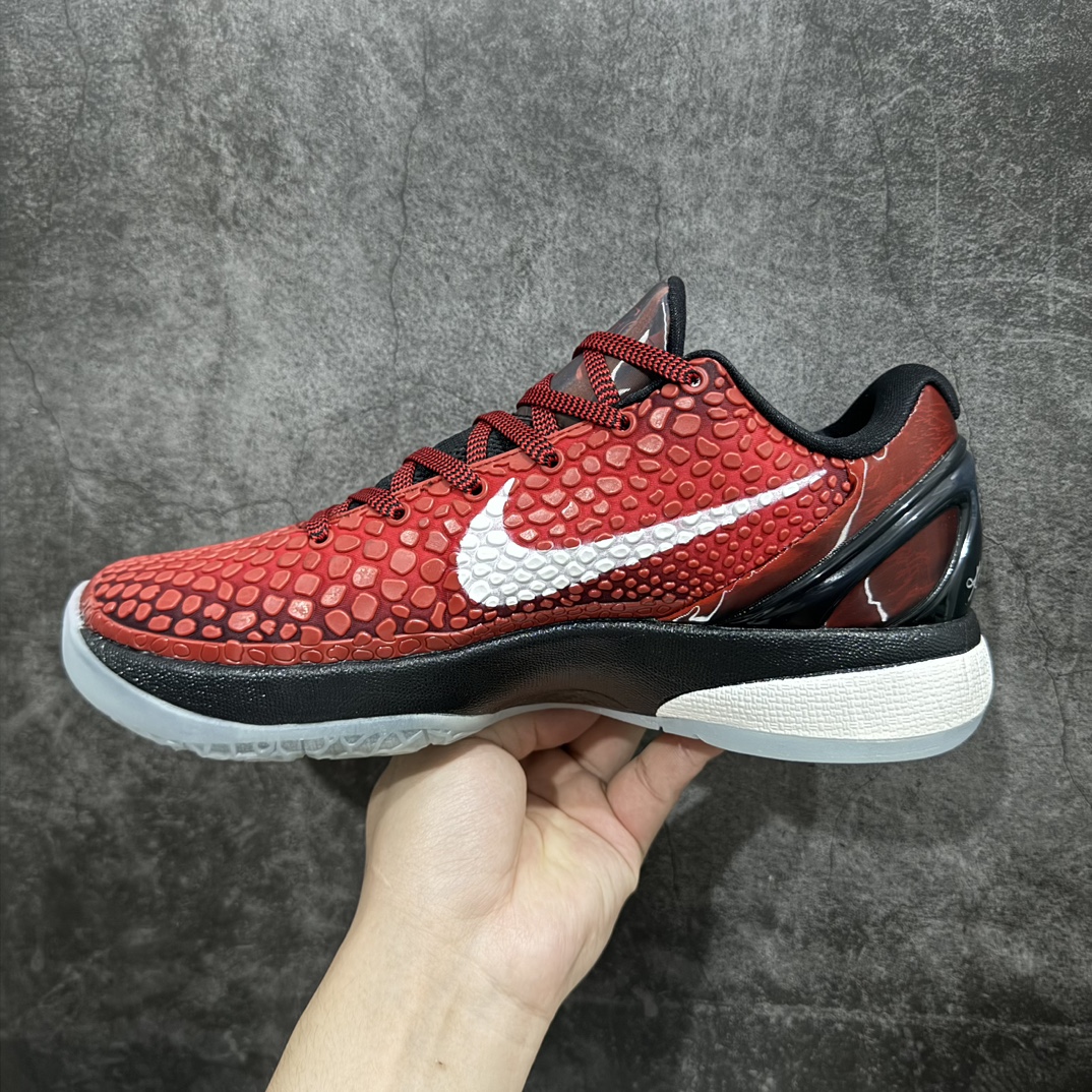 图片[2]-【小绿x版】NK Zoom Kobe 6 科比六代签名实战篮球鞋 黑红 DH9888-600n欧美外贸平台特供版完美实战无压力 售后售前保到底n全网唯一开发至49.5 50.5码主攻中端市场 全套原纸板楦头开发确保原汁原味 完美呈现版型 一比一鞋头弧度高度鞋身弧度细节品控鞋型完美 原厂TPU网格鞋带扣 正确内里网布 前后气垫加持 信仰绝不减配 全鞋身材料卡色独家定制 SWOOSH 蛇鳞 正确珠光效果（内嵌珍珠粉）独家前掌Zoom Turbo 后掌马蹄Zoom缓震 内置全真动态飞线 独家复刻U型缓震垫带独立钢印 十年情怀 这里完美落地 一个月独家售后 为实战保驾护航  尺码：39 40 40.5 41 42 42.5 43 44 44.5 45 45.5 46 47.5 48.5 49.5 50.5 编码：T1320340-鞋库