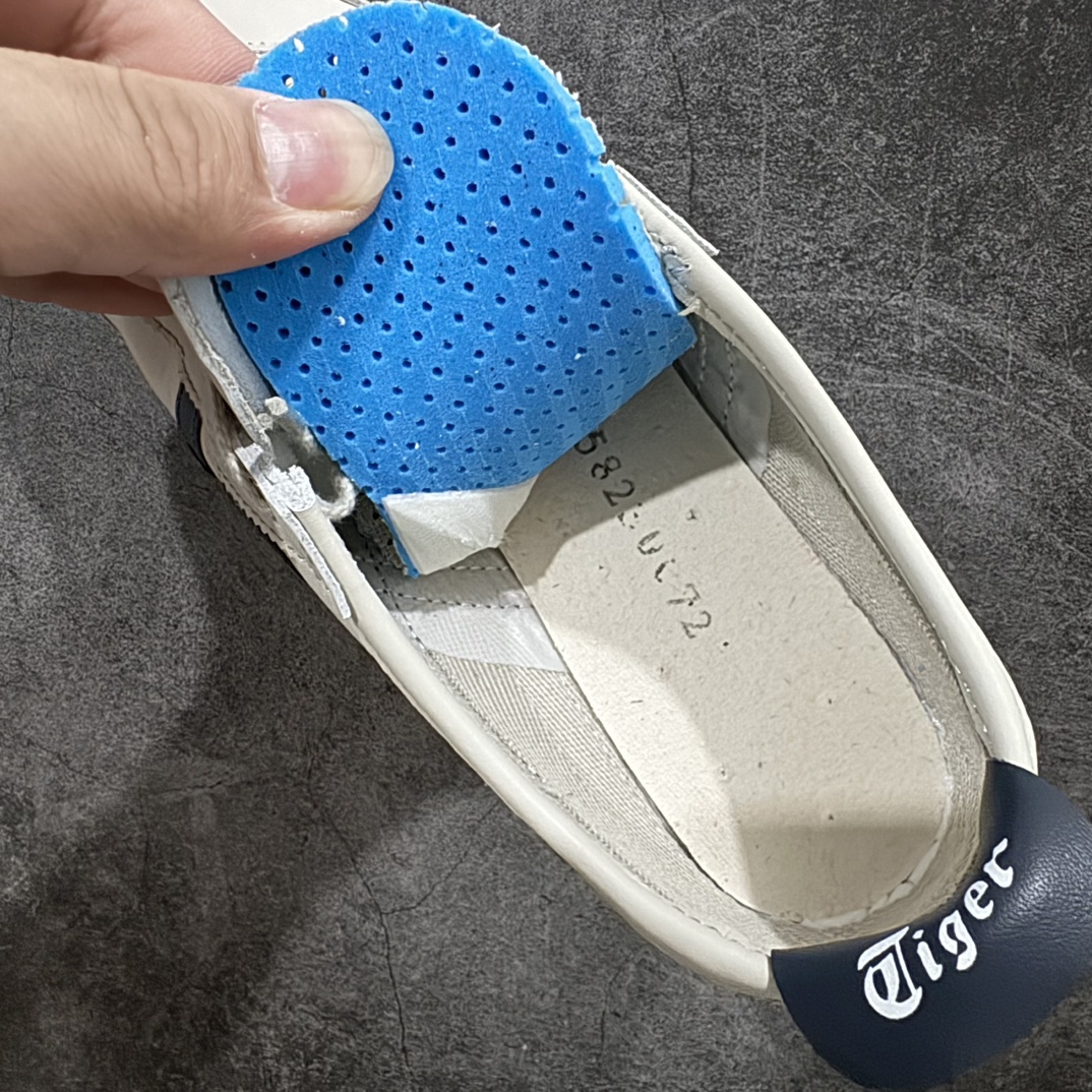 图片[8]-【PH纯原】Asics Onitsuka Tiger MEXICO 66 亚瑟士鬼冢虎复古经典板鞋米灰藏青配色nn印尼厂Oem原单材料 除成型在PT外n其余全部客供材料 淘宝B级代购店铺内供💯n四联官方吊牌 乳胶组合鞋垫、羊皮纸质中底 不用宰手买专柜 这里满足你👊🏼 全新工厂开发 一线品质 全部原鞋一比一开发  货号：DL408-9001 Size：36-46 全码出货 编码：DT130250-莆田鞋批发中心