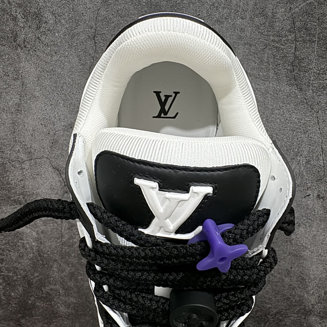 图片[8]-【佛山顶级超A版】Louis Vuitton LV Trainer 系列本地仓库现货 当天可自取n私人订单 专柜混卖零售专供n所有配色均为购买原版复刻n整体版型 皮料 市场独一无二后跟版型都可以自行对比[机智]吊打市场所有货n怒甩十条街，欢迎拿市场各大工厂的货来对比！n鞋舌烫金超正 压印程度秒杀市面90%以上的高端货n新配色陆续开发出货  尺码：35-45   编码：T1520580-鞋库