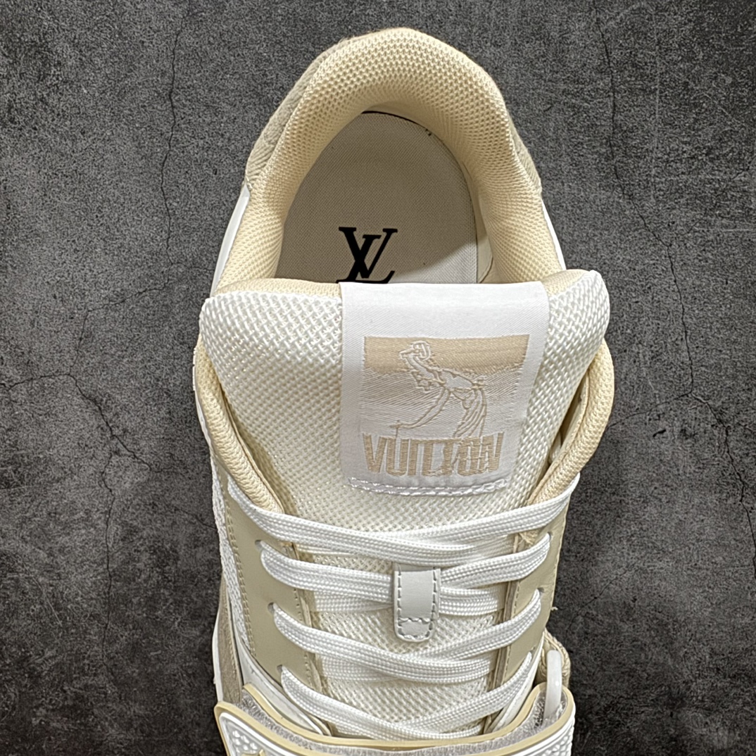 图片[8]-【佛山顶级超A版】Louis Vuitton LV Trainer系列本地仓库现货 当天可自取n私人订单 专柜混卖零售专供n所有配色均为购买原版复刻n整体版型 皮料 市场独一无二后跟版型都可以自行对比[机智]吊打市场所有货n怒甩十条街，欢迎拿市场各大工厂的货来对比！n鞋舌烫金超正 压印程度秒杀市面90%以上的高端货n新配色陆续开发出货  尺码：39-45   编码：T1520550-鞋库