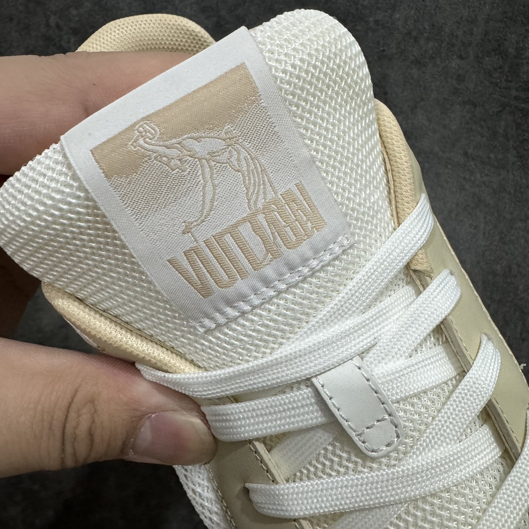 图片[7]-【佛山顶级超A版】Louis Vuitton LV Trainer系列本地仓库现货 当天可自取n私人订单 专柜混卖零售专供n所有配色均为购买原版复刻n整体版型 皮料 市场独一无二后跟版型都可以自行对比[机智]吊打市场所有货n怒甩十条街，欢迎拿市场各大工厂的货来对比！n鞋舌烫金超正 压印程度秒杀市面90%以上的高端货n新配色陆续开发出货  尺码：39-45   编码：T1520550-鞋库