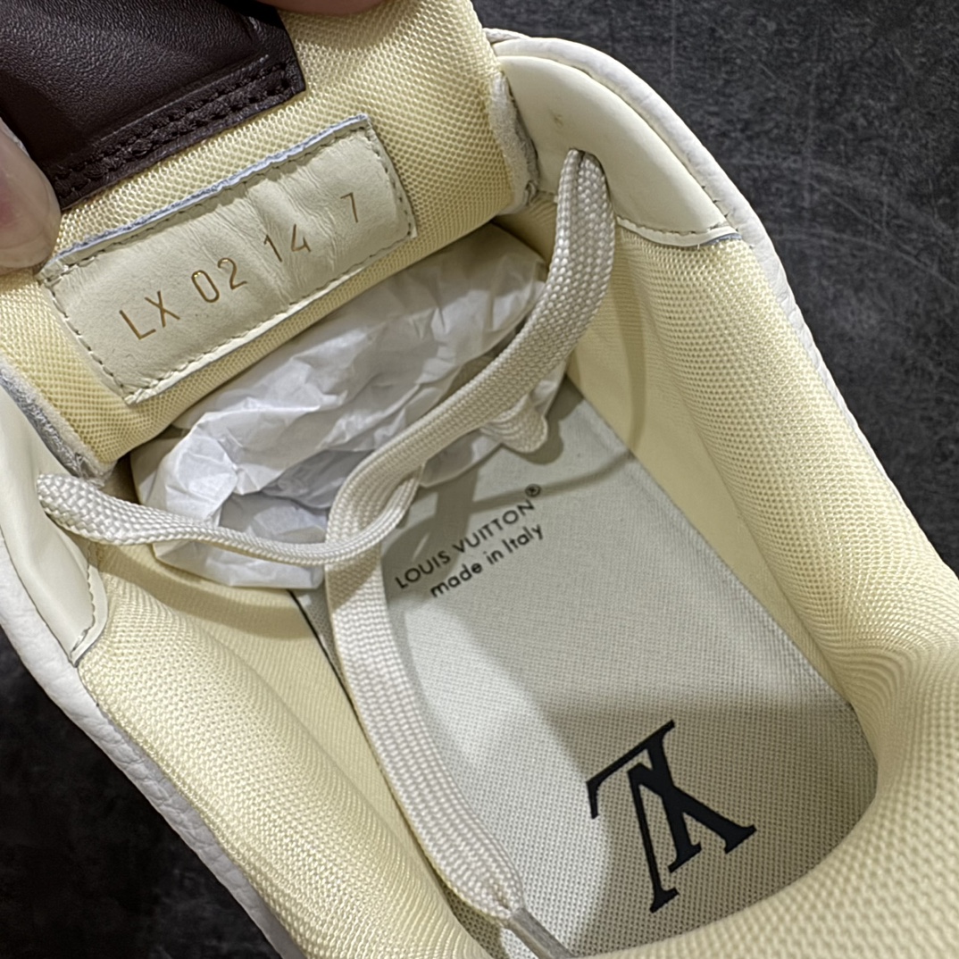 图片[7]-【佛山顶级超A版】Louis Vuitton LV Trainer系列本地仓库现货 当天可自取n私人订单 专柜混卖零售专供n所有配色均为购买原版复刻n整体版型 皮料 市场独一无二后跟版型都可以自行对比[机智]吊打市场所有货n怒甩十条街，欢迎拿市场各大工厂的货来对比！n鞋舌烫金超正 压印程度秒杀市面90%以上的高端货n新配色陆续开发出货  尺码：39-45   编码：T1520550-鞋库