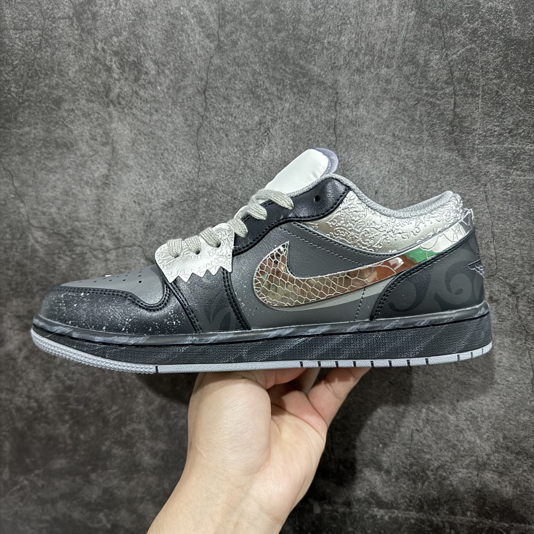 300 【FS礼盒版】Air Jordan AJ1 Low 熊猫恶作剧 553560-053