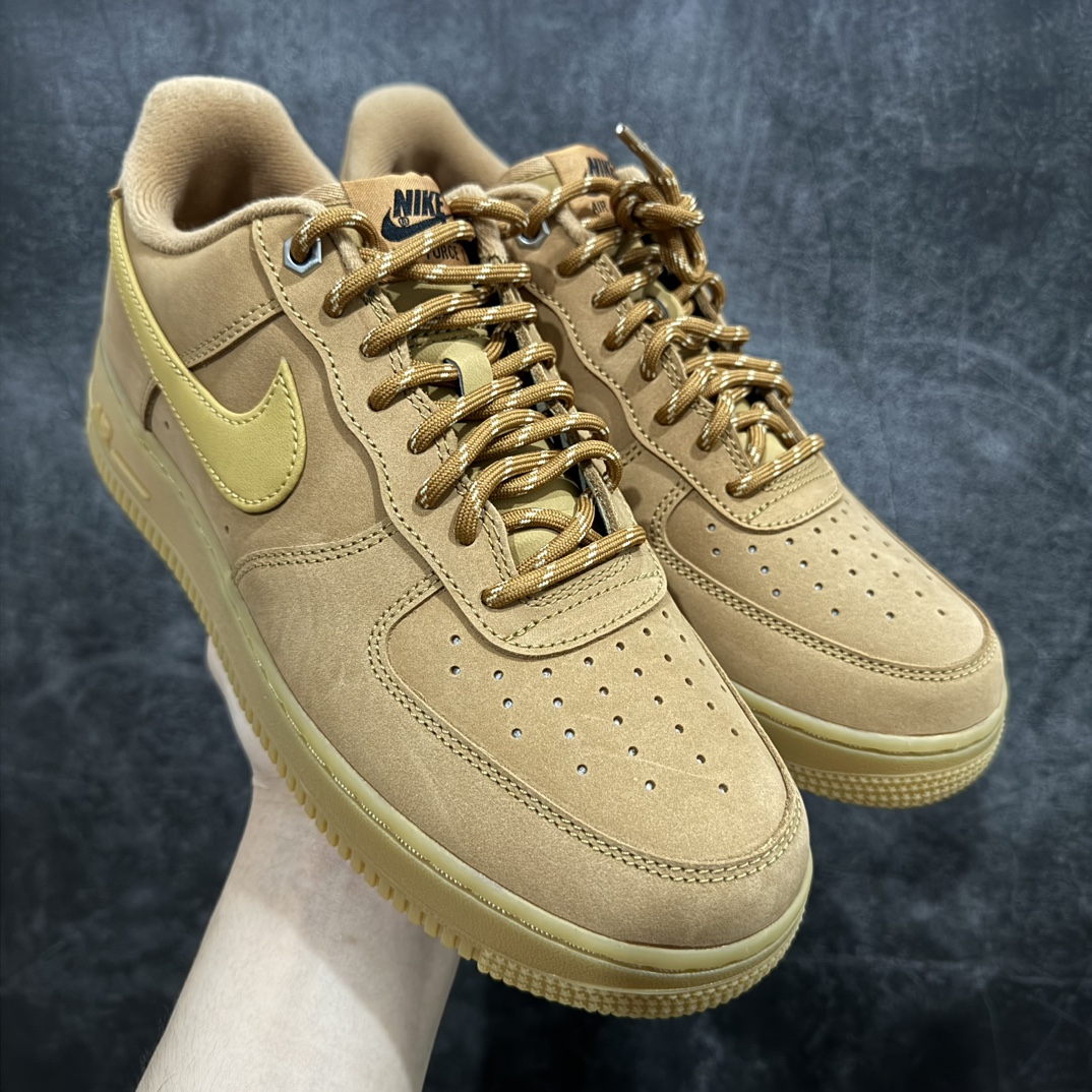 【纯正绿X新版】NK Air Force 1 Low \’07 WB 空军一号低帮经典板鞋小麦色二代CJ9179-200nn顶级空军 原厂皮料质感媲美原版n细节吊打市场其他代号版本n全鞋电脑针车 工整有序原厂港宝加持完美还原灵魂版型原盒原配从里到外百分百还原原厂全头层原厂皮料 原标原盒内置Sole气垫 中底白色背胶 中底划线已经无限的接近公司 原厂楦头 原厂刺绣后跟弧度修正 正确中底四线防伪  尺码：39 40 40.5 41 42 42.5 43 44 44.5 45 46 编码：X10340360-莆田鞋批发中心