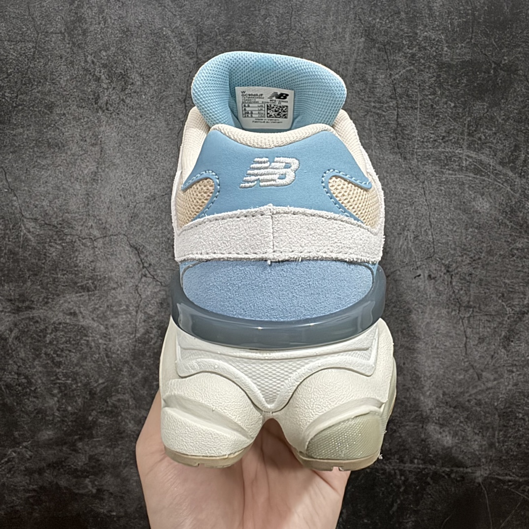 图片[4]-【纯原版】 New Balance NB9060 联名款 复古休闲运动慢跑鞋 白粉绿色 GC9060JFn 全套原楦原纸板原厂数据开发 进口三明治网面 原装进口翻毛皮料正确绒感卡色 正确中底拉帮中底网布细节 原厂标裁 带紫光防伪 定制后跟透明水晶模块 冲裁组合 大底贴合程度胶水上色把控完美 整洁度挑战全网艺术家 多道序QC把关品质完善 匠心打造 耗时两个月开发完成 工艺极其复杂难度可想而知 新开独立私模大底 全网唯一正确六层组合大底 高端零售专供产物Size：36 37 37.5 38 38.5 39 40 40.5 41 42 42.5 43 44 45 46.5 编码：JP270300-莆田鞋批发中心