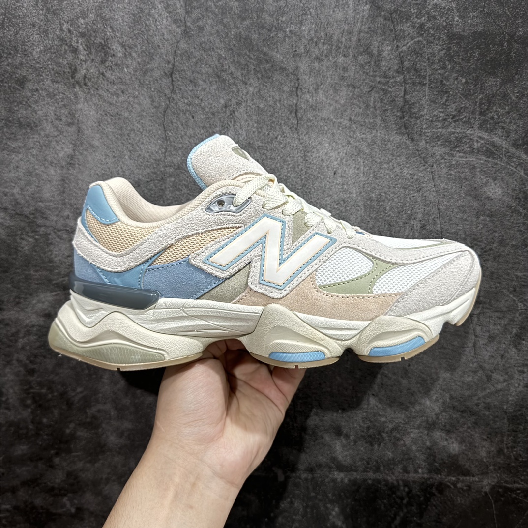 【纯原版】 New Balance NB9060 联名款 复古休闲运动慢跑鞋 白粉绿色 GC9060JFn 全套原楦原纸板原厂数据开发 进口三明治网面 原装进口翻毛皮料正确绒感卡色 正确中底拉帮中底网布细节 原厂标裁 带紫光防伪 定制后跟透明水晶模块 冲裁组合 大底贴合程度胶水上色把控完美 整洁度挑战全网艺术家 多道序QC把关品质完善 匠心打造 耗时两个月开发完成 工艺极其复杂难度可想而知 新开独立私模大底 全网唯一正确六层组合大底 高端零售专供产物Size：36 37 37.5 38 38.5 39 40 40.5 41 42 42.5 43 44 45 46.5 编码：JP270300-莆田鞋批发中心