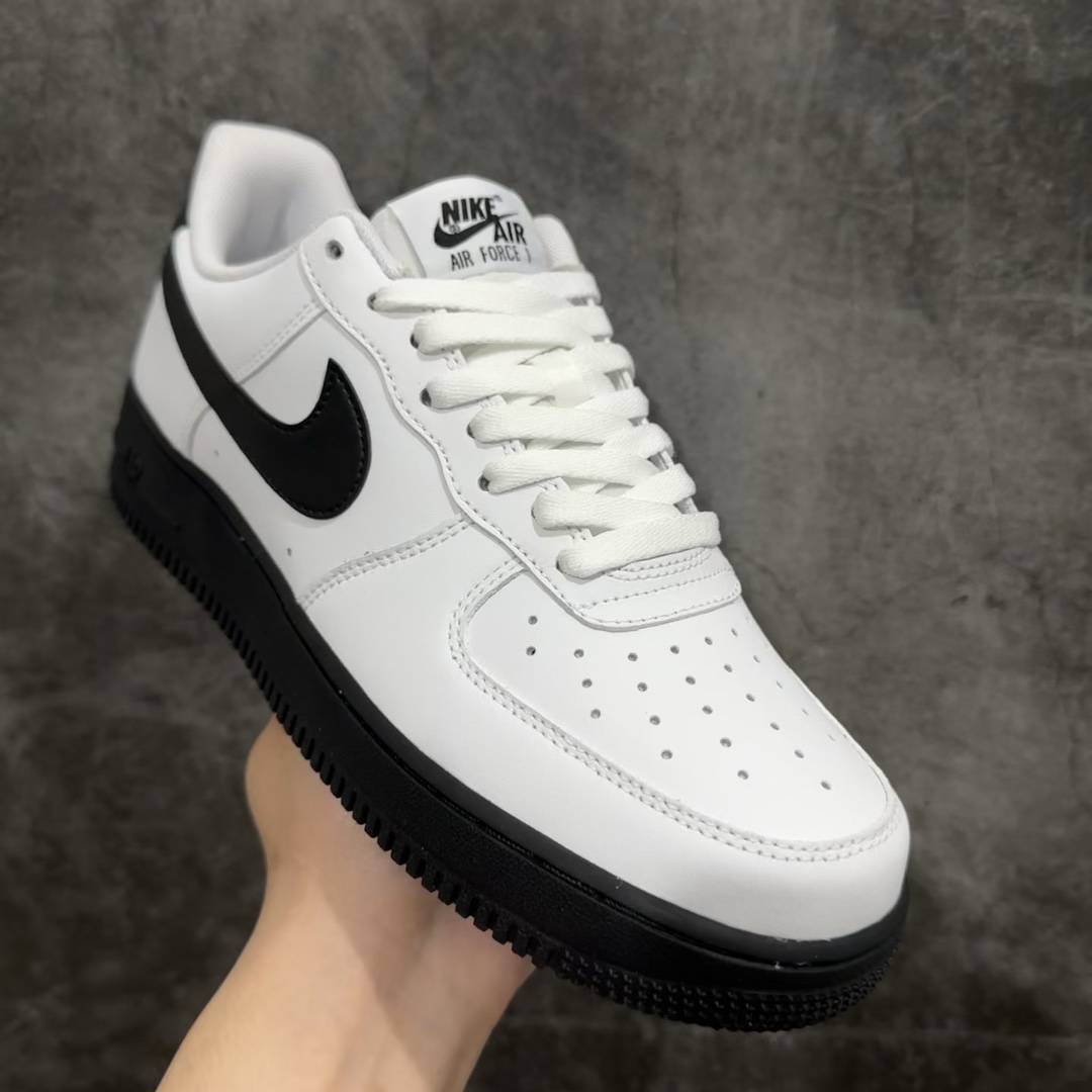 纯原版NikeAirForce1Low07白黑原楦头原纸板打造纯正低帮空军版型专注外贸渠道全掌内置蜂窝气