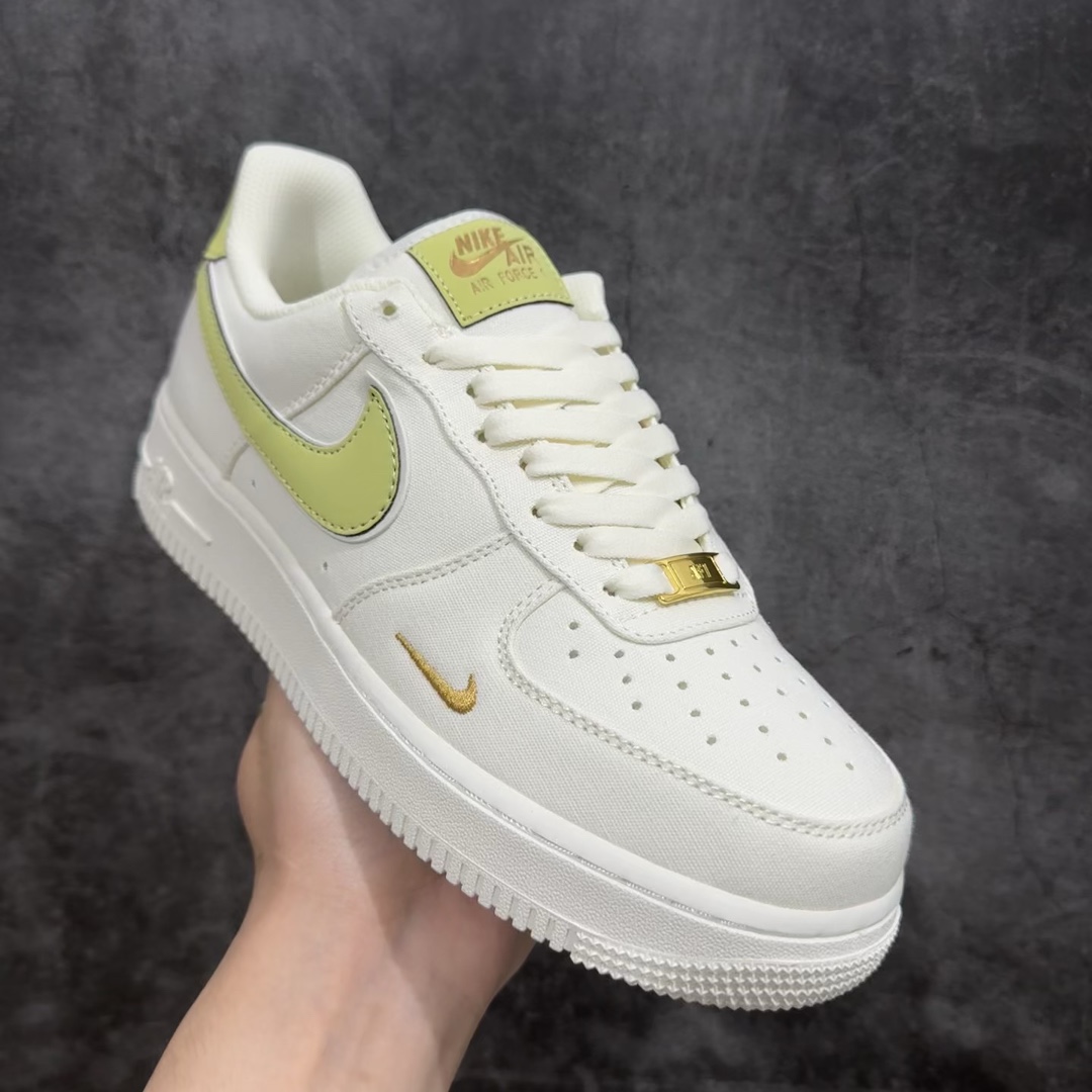 公司级官方同步发售NikeAirForce107青苹果配色布面空军一号低帮休闲板鞋3m炫彩反光进口牛筋布