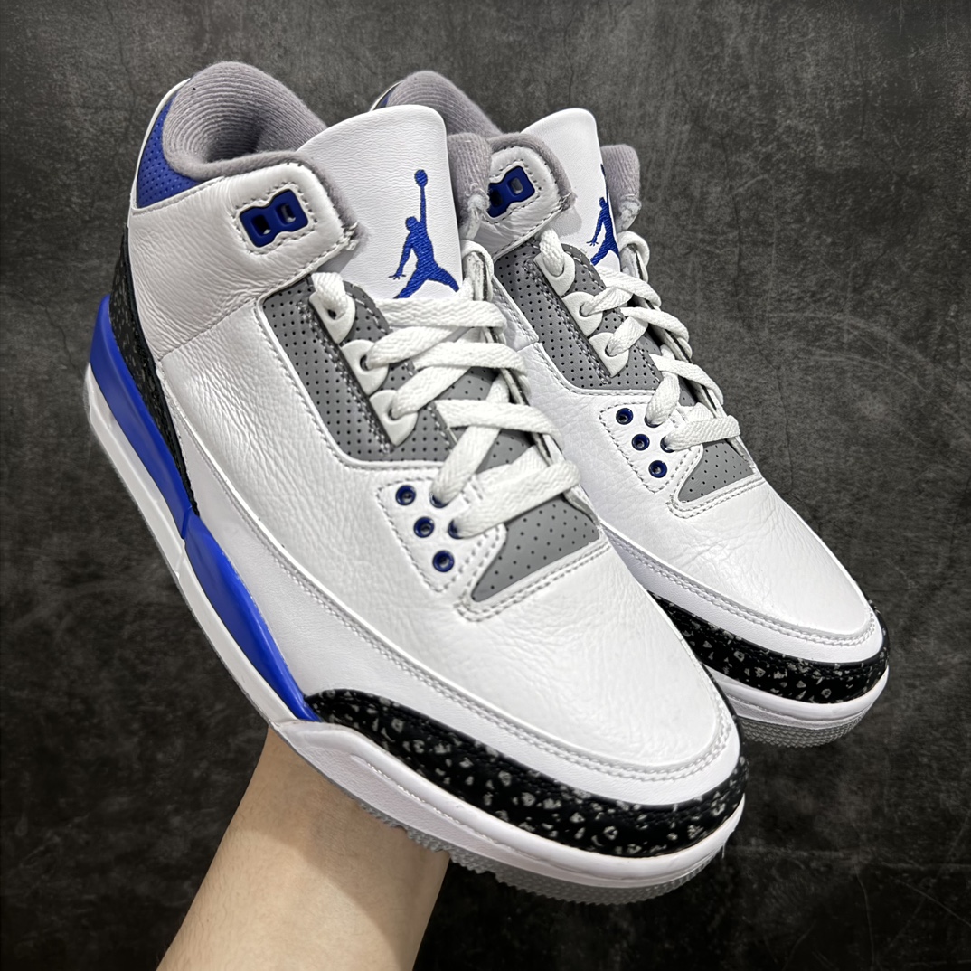 【原厂版】Air Jordan 3 Retro “racer blue ＂白蓝 小闪电 赛车蓝 男n 全套原纸板楦头开发 原厂大底磨具加持立体防滑纹理 原装可视Air Sole气垫 原汁原味最完美的三代版型 唯一正确鞋头趴度弧度高度鞋身腰线 原厂TPU彩虹扎染后跟饰片 正确内里反口里网布 皮料菱角分明不变形无多余毛边 广东原厂zp同批次手工大底描漆拉丝 市场唯一原厂鞋扣模具 原厂织唛标 原厂飞人电绣工艺 尾指中部跳三针 独家绑鞋带手法 印刷中底布 四线拉帮 米色美纹纸贴合固定 进口港宝加持 后跟自然饱满 全鞋荧光划线卡点 追求极致完美 每一双都是工艺品 多重QC质检 超越公司货的品控标准 实实在在的免检产品  尺码：40 40.5 41 42 42.5 43 44 44.5 45 46 47.5  编码：X10280320-鞋库