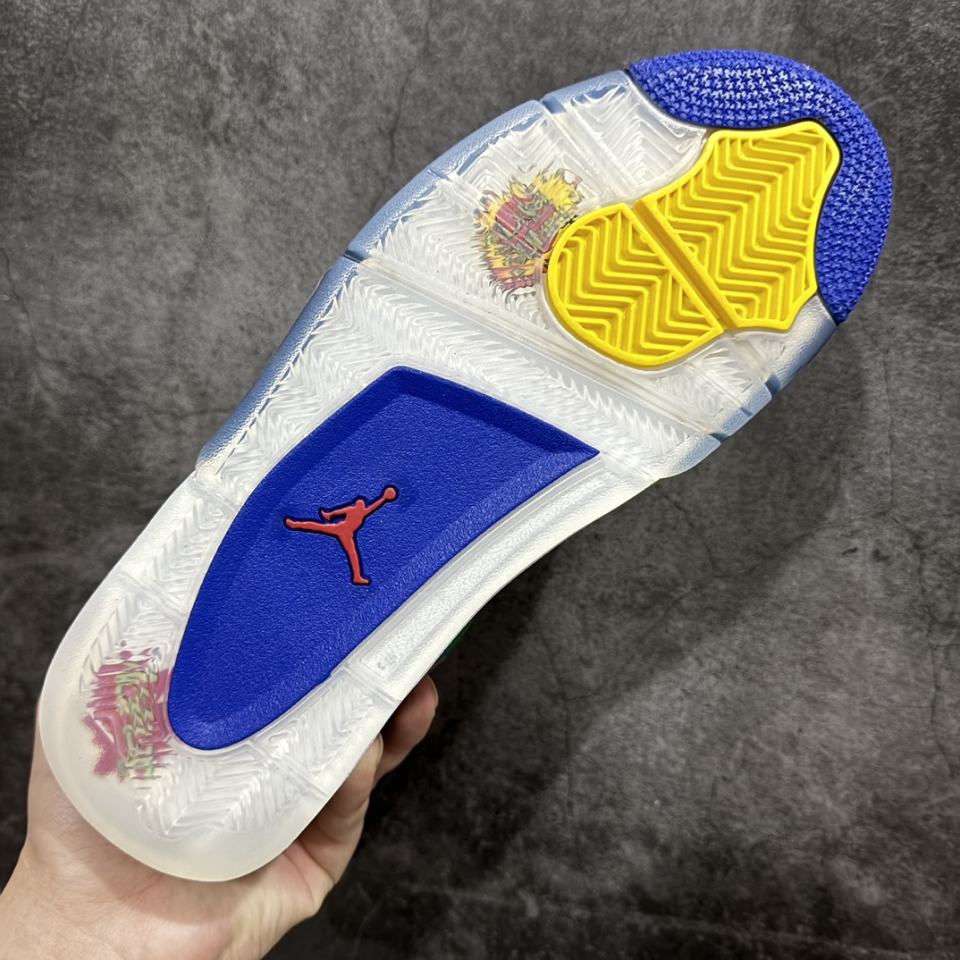 图片[9]-【DG2.0版本】Air Jordan AJ4 Retro Doernbecher 慈善超人 黑蓝绿 308497-015n情怀单品 收藏必备 独家外贸特供 耗时半年巨作 全套原纸板楦头开发 原厂特供皮料加持 确保原汁原味 完美呈现四代版型 一比一鞋头弧度高度鞋身弧度 数据细节工艺流程均保持原鞋一致 原厂TPU网格鞋带扣 正确内里网布 菱角分明不变形无多余毛边 柔软性质感一致于原鞋 市场唯一原厂鞋扣模具 背面可见隐藏注塑口 原厂织唛标 原厂飞人电绣工艺 尾指中部跳三针 独家绑鞋带手法 印刷中底布 四线拉帮 米色美纹纸贴合固定 进口港宝加持 后跟自然饱满 全鞋荧光划线卡点 追求极致完美 每一双都是工艺品 多重QC质检 超越公司货的品控标准 实实在在的免检产品  尺码：40.5 41 42 42.5 43 44 44.5 45 45.5 46 47.5 48.5 编码：LJQ470500-莆田鞋批发中心