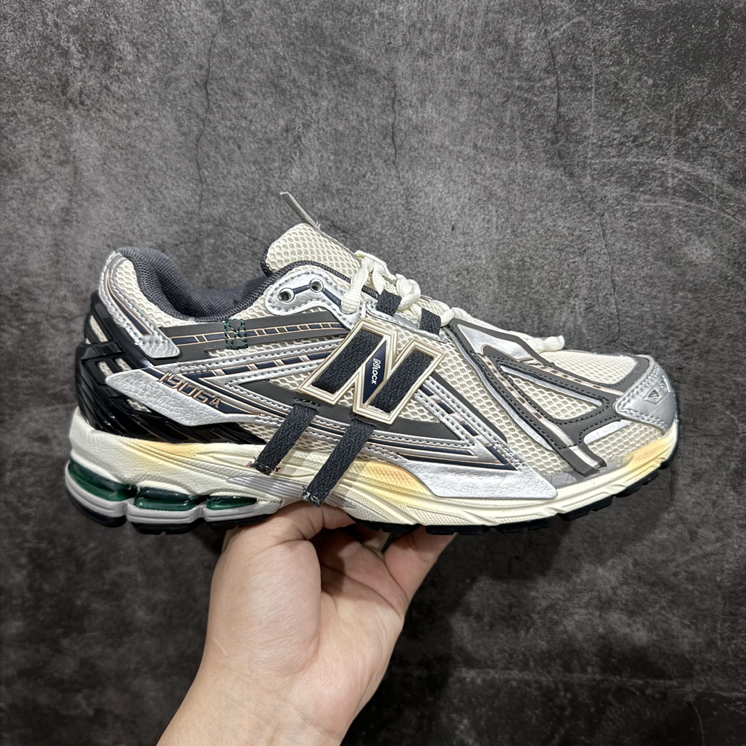 【K版】新百伦NB New Balance M1906系列 M1906AD乞丐款n 全套原楦原纸板原厂数据开发 进口三明治网面 原装进口皮料正确绒感卡色 正确中底拉帮中底网布细节 原厂标裁 带紫光防伪 定制后跟透明水晶模块 冲裁组合 大底贴合程度胶水上色把控完美 整洁度挑战全网艺术家 多道序QC把关品质完善 匠心打造 耗时两个月开发完成 工艺极其复杂难度可想而知 新开独立私模大底 正确组合大底 高端零售专供产物 Size：36 37 37.5 38 38.5 39 40 40.5 41 42 42.5 43 44 45 编码：HXS320340-鞋库