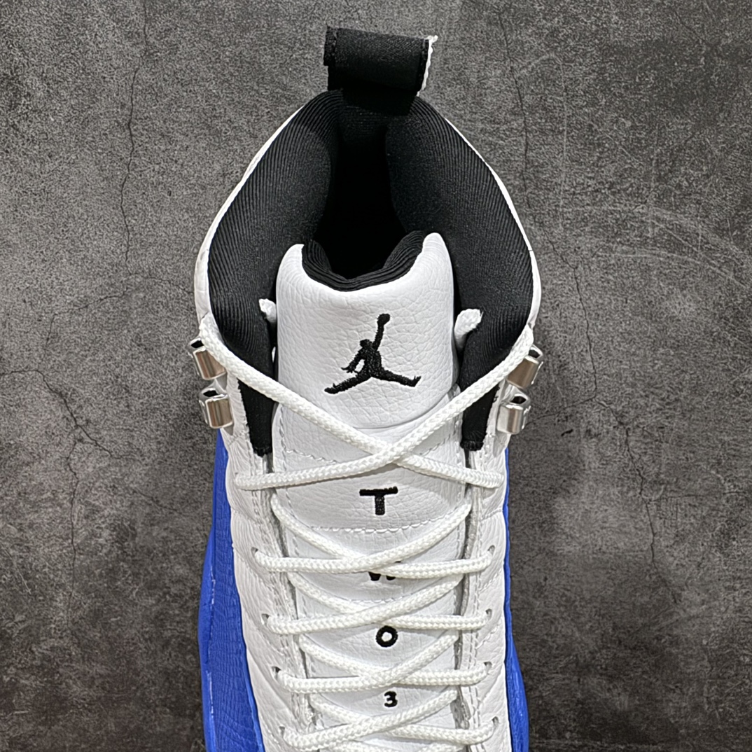 图片[8]-【外贸版】Air Jordan AJ12 Retro 白蓝高帮“Blueberry”CT8013-140n正确版本 原楦原纸板开发原汁原味12代鞋型 进口原厂皮料真碳板 原装材料 原厂定制金属扣 原厂电绣 细节到位nSIZE：40 40.5 41 42 42.5 43 44 44.5 45 45.5 46 47.5 编码：777470500-鞋库