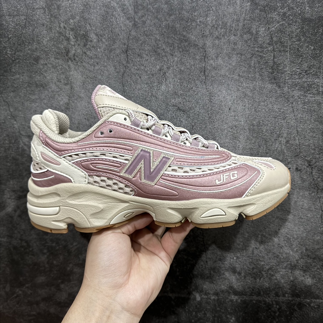 280 新百伦New Balance M1000″Pink Mink”系列低帮复古老爹风休闲运动慢跑鞋“联名玫粉奶黄”M1000JG1