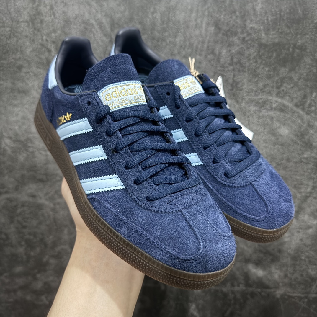 【Top纯原版】Adidas Handball Spezial  阿迪达斯经典款反毛皮复古休闲板鞋 深蓝生胶BD7633nn大厂出品 原厂材料打造 天花板品质 区别市场货n原厂原档案开发出品 皮料切割干净无任何毛边鞋型细节完美 超高清洁度 市场最高版本  尺码：36 36.5 37 38 38.5 39 40 40.5 41 42 42.5 43 44 44.5 45 编码：TOP240260-鞋库