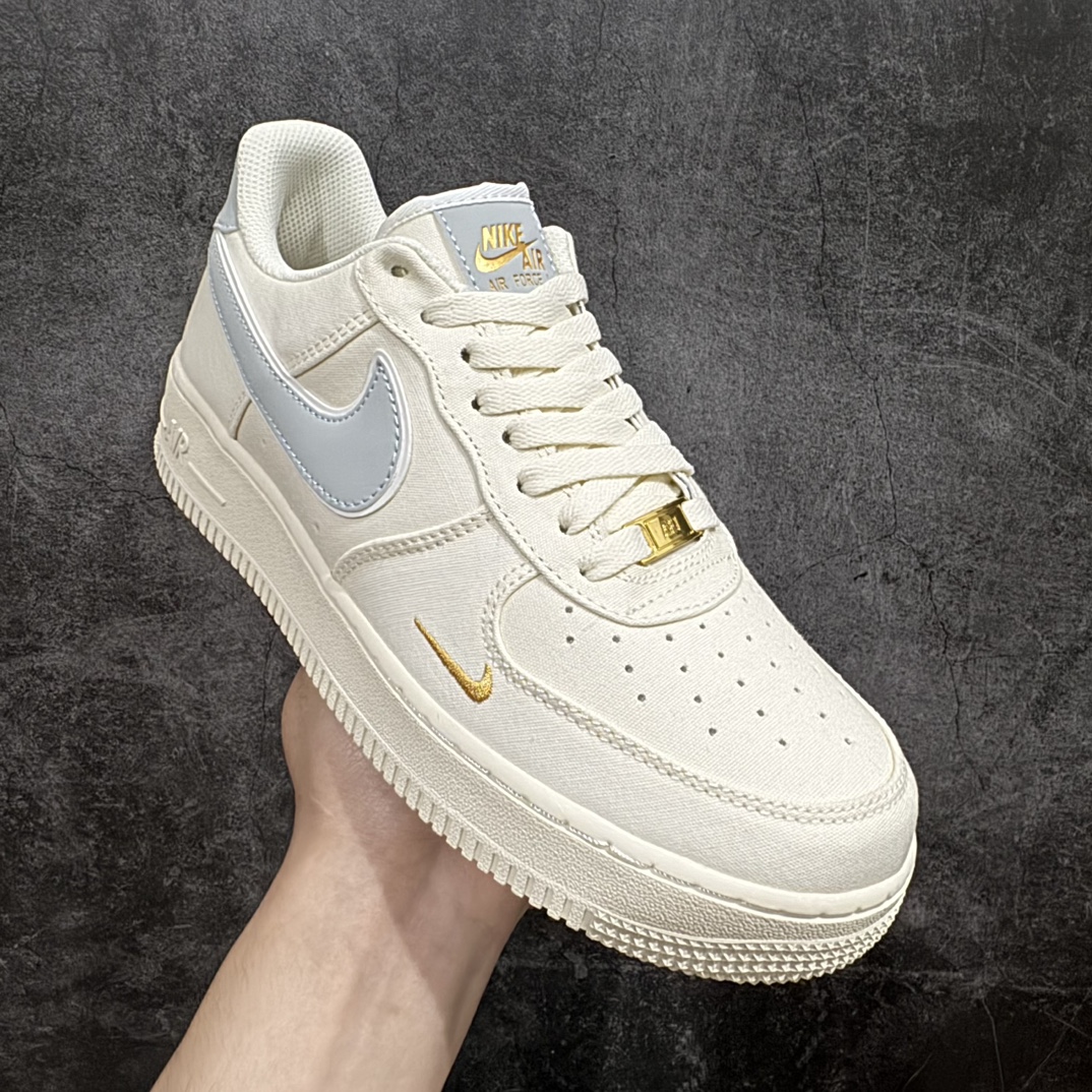 图片[3]-【公司级】官方同步发售Nike Air Force 1 \’07 冰蓝金勾 布面空军一号低帮休闲板鞋 3m炫彩反光 进口牛筋布 原楦头原纸板 纯正空军版型 定制鞋盒 全掌内置全掌气垫 原厂中底钢印 拉帮完美 货号：MN5696-009SIZE：36 36.5 37.5 38 38.5 39 40 40.5 41 42 42.5 43 44 44.5 45 编码：LF270280-莆田鞋批发中心