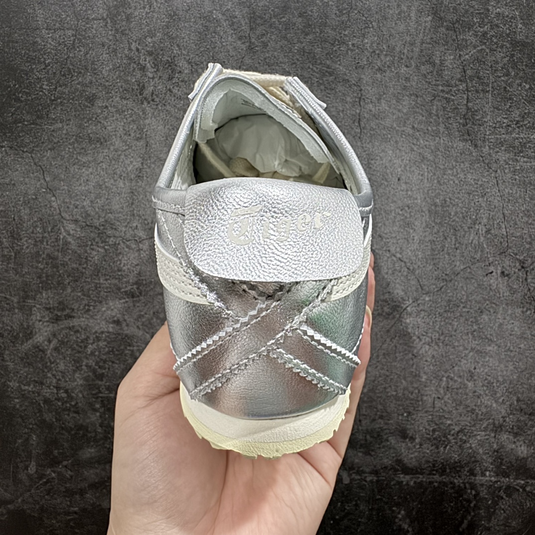 图片[4]-【PH纯原】Asics Onitsuka Tiger MEXICO 66 亚瑟士鬼冢虎复古经典板鞋 银白色nn印尼厂Oem原单材料 除成型在PT外n其余全部客供材料 淘宝B级代购店铺内供💯n四联官方吊牌 乳胶组合鞋垫、羊皮纸质中底 不用宰手买专柜 这里满足你👊🏼 全新工厂开发 一线品质 全部原鞋一比一开发 Size：36-46 全码出货 编码：T1240260-莆田鞋批发中心