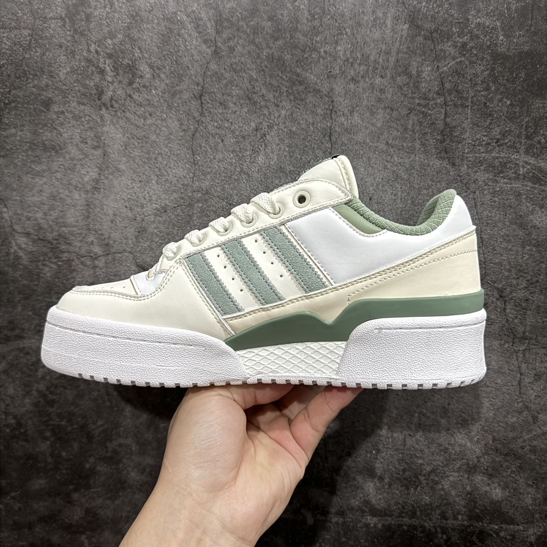 图片[2]-【纯原版】阿迪达斯 Adidas Original Forum 84 Low OG 低帮复古潮流运动板鞋市售最强版本 全套原纸板楦头开发 大厂流水线 做工成熟稳定 此款以复古篮球鞋的外形为基础 采用皮革拼接 简约百搭 更加贴合舒适 中底内侧网格造型起到点睛之笔 外底橡胶 更显 货号:IG0286 尺码：36 36.5 37.5 38 38.5 39 40 40.5 41 42 42.5 43 44 45-莆田鞋批发中心