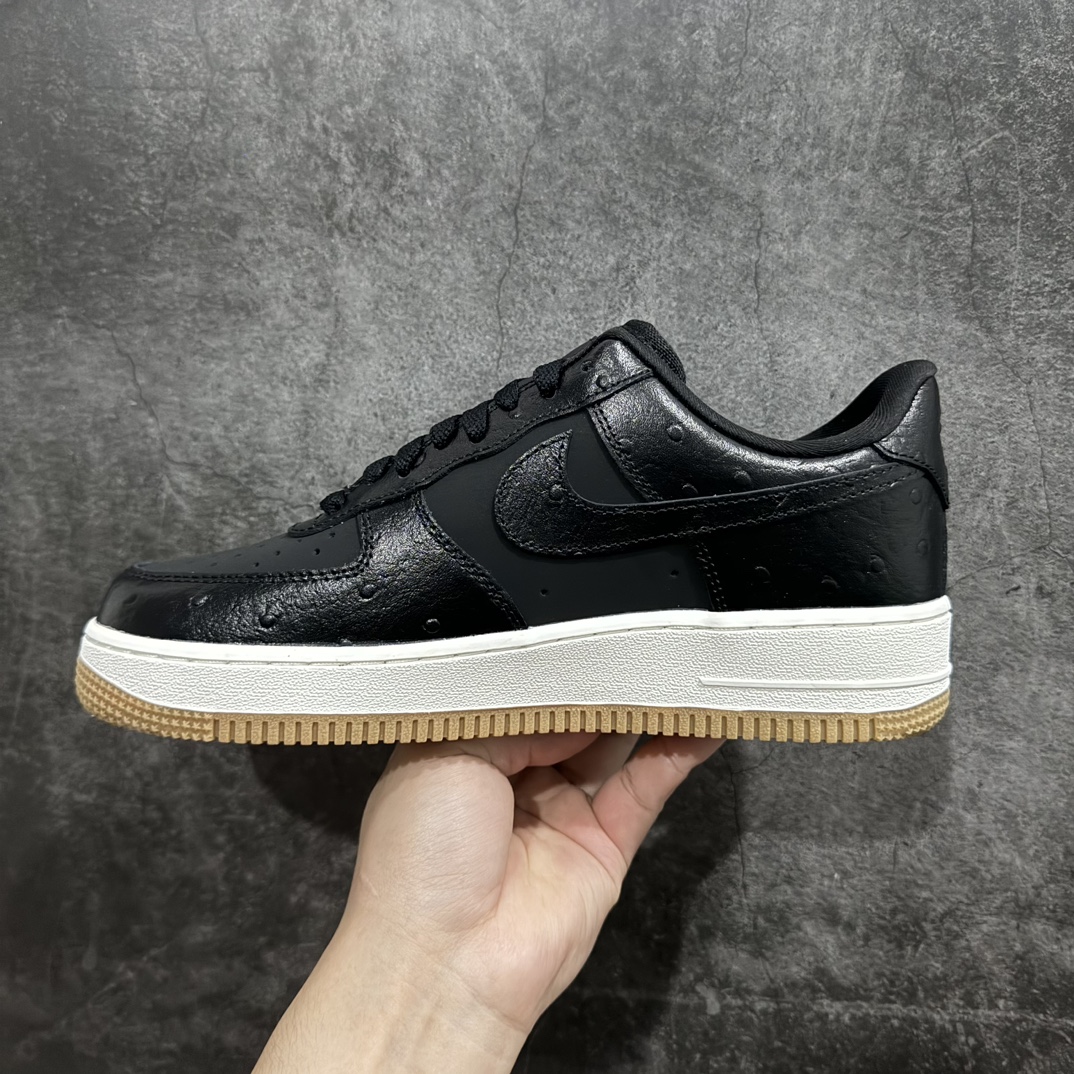 图片[2]-【公司级】WMNS Air Force 1 ‘07 LX 黑白鳄鱼纹n原楦头原纸板 打造纯正空军版型n#专注外贸渠道 全掌内置蜂窝气垫 #原盒配件 原厂中底钢印、拉帮完美 官方同步上架 货号：DZ2708-002 Size：36 36.5 37.5 38 38.5 39 40 40.5 41 42 42.5 43 44 44.5 45 编码：LF250260-莆田鞋批发中心