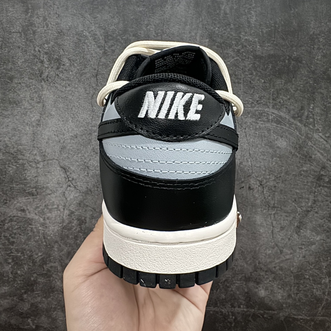 图片[4]-【YC纯原】Nike Dunk Low 金属朋克 黑白金n此款配色以黑色、白色和金色为主色调。鞋身手绘 《速度与激情》 电影元素，搭配金色解构鞋带，增加了鞋子的细节质感和层次感，展现了鞋子的复古百搭感。整体金属朋克感十足，简约而不简单，时尚、复古有个性，日常好穿搭。 货号：DD1391-100 Size：36 36.5 37.5 38 38.5 39 40 40.5 41 42 42.5 43 44 44.5 45 46 编码：HXS300320-鞋库