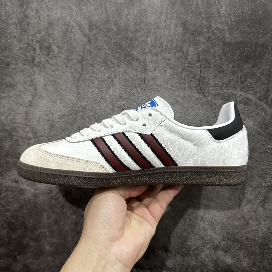 DIY定制版AdidasSambaOG复古桑巴板鞋纯原大厂出品这款桑巴鞋展示了高质量的工艺带有装饰的超锁