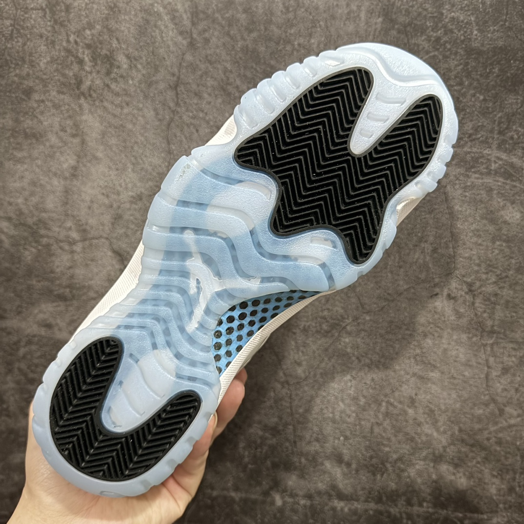 图片[9]-【xp纯原】Air Jordan 11 “Legend Blue” AJ11 传奇蓝 北卡蓝 2024年发售版 货号：CT8012-104nn台湾原厂牛津布，密度紧实，感光度高n领口定型与填充物饱和度完美契合n鞋身主材质均来自三本久sadisa 俗称原厂皮料n鞋身全电脑针车，针距固定，间距平行，转弯自然n蓝色电绣飞人LOGO，饱满自然n冰蓝水晶大底，色泽鲜艳，透光度高 台湾原产碳板n盒标立体标，内置感应芯片内里SIZE标，LNM代工厂n目前市场首个纯原版本 市场第一梯队品质 尺码：40-47.5 编码：XP500520-鞋库