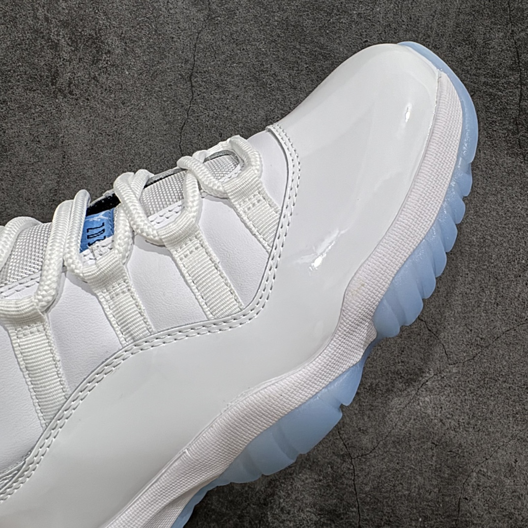 图片[6]-【xp纯原】Air Jordan 11 “Legend Blue” AJ11 传奇蓝 北卡蓝 2024年发售版 货号：CT8012-104nn台湾原厂牛津布，密度紧实，感光度高n领口定型与填充物饱和度完美契合n鞋身主材质均来自三本久sadisa 俗称原厂皮料n鞋身全电脑针车，针距固定，间距平行，转弯自然n蓝色电绣飞人LOGO，饱满自然n冰蓝水晶大底，色泽鲜艳，透光度高 台湾原产碳板n盒标立体标，内置感应芯片内里SIZE标，LNM代工厂n目前市场首个纯原版本 市场第一梯队品质 尺码：40-47.5 编码：XP500520-鞋库