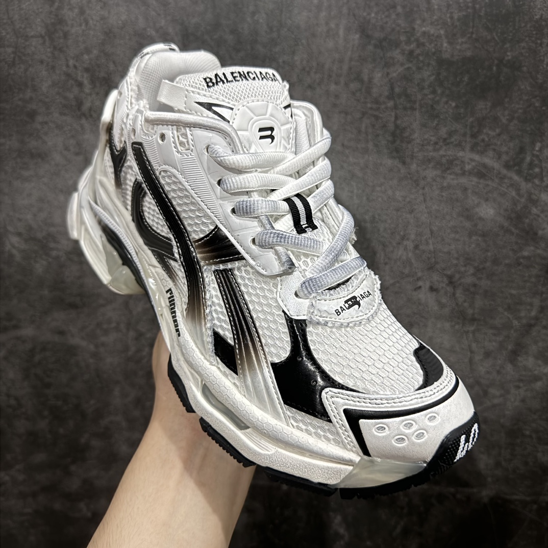 图片[3]-【纯原OK版本】Balenciaga Runner 巴黎世家7.5代 破坏风 手工做旧款复古老爹鞋 灰银色n全新外贸版本 核心配合工厂优势供应该款是通过溢胶 做旧 缝线等细节 展示了设计师 Demna的运动鞋风格 传递复古感 后侧板 翘起的鞋头 展示了 Demna 在结构上的未来构想  尺码：35 36 37 38 39 40 41 42 43 44 45 46 编码：DF500520-莆田鞋批发中心