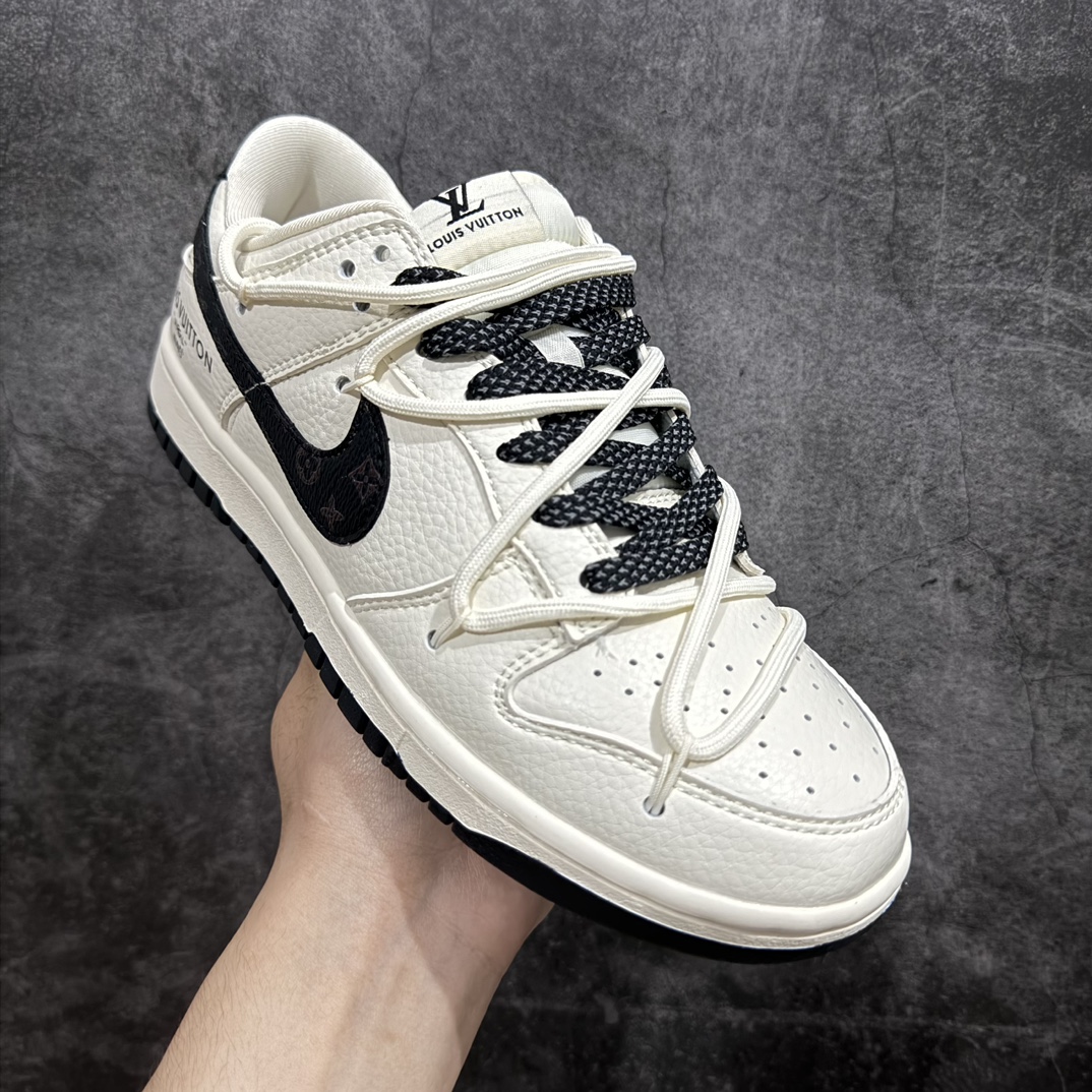 图片[3]-【定制版】Nk SB Dunk Low LV联名-米白典雅黑 周年高端定制 低帮休闲板鞋 JJ5688-103rn定制鞋盒 大厂纯原品质出货 超高清洁度 皮料切割干净无任何毛边 细节完美 r 尺码：36 36.5 37.5 38 38.5 39 40 40.5 41 42 42.5 43 44 44.5 45  编码：HXS340360-鞋库