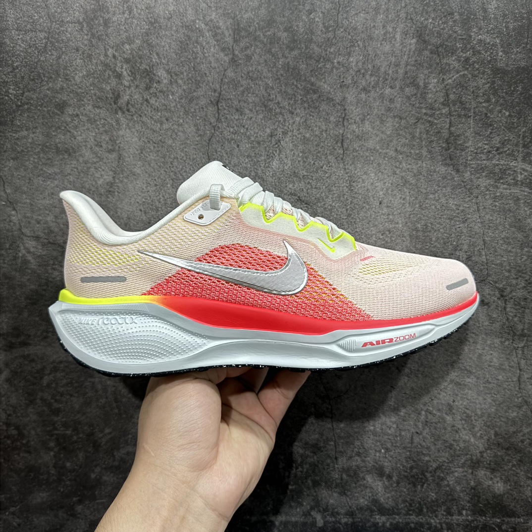 【纯原版】Nk Air Zoom Pegasus 41 耐克网面透气轻便耐磨跑鞋 FD2722-100rn#鞋面采用网布、织物、橡塑材料等多种材料拼接，出色支撑效果，缔造稳固脚感，塑就自然迈步体验。结合匠心排布的缓震配置，铸就稳固迈步体验。弧形外底设计，有助实现后跟到鞋头的顺畅过渡，在足部离地到落地过程中缔造流畅自如的迈步体验。r 尺码：39 40 40.5 41 42 42.5 43 44 44.5 45  编码：LDS250270-莆田鞋批发中心