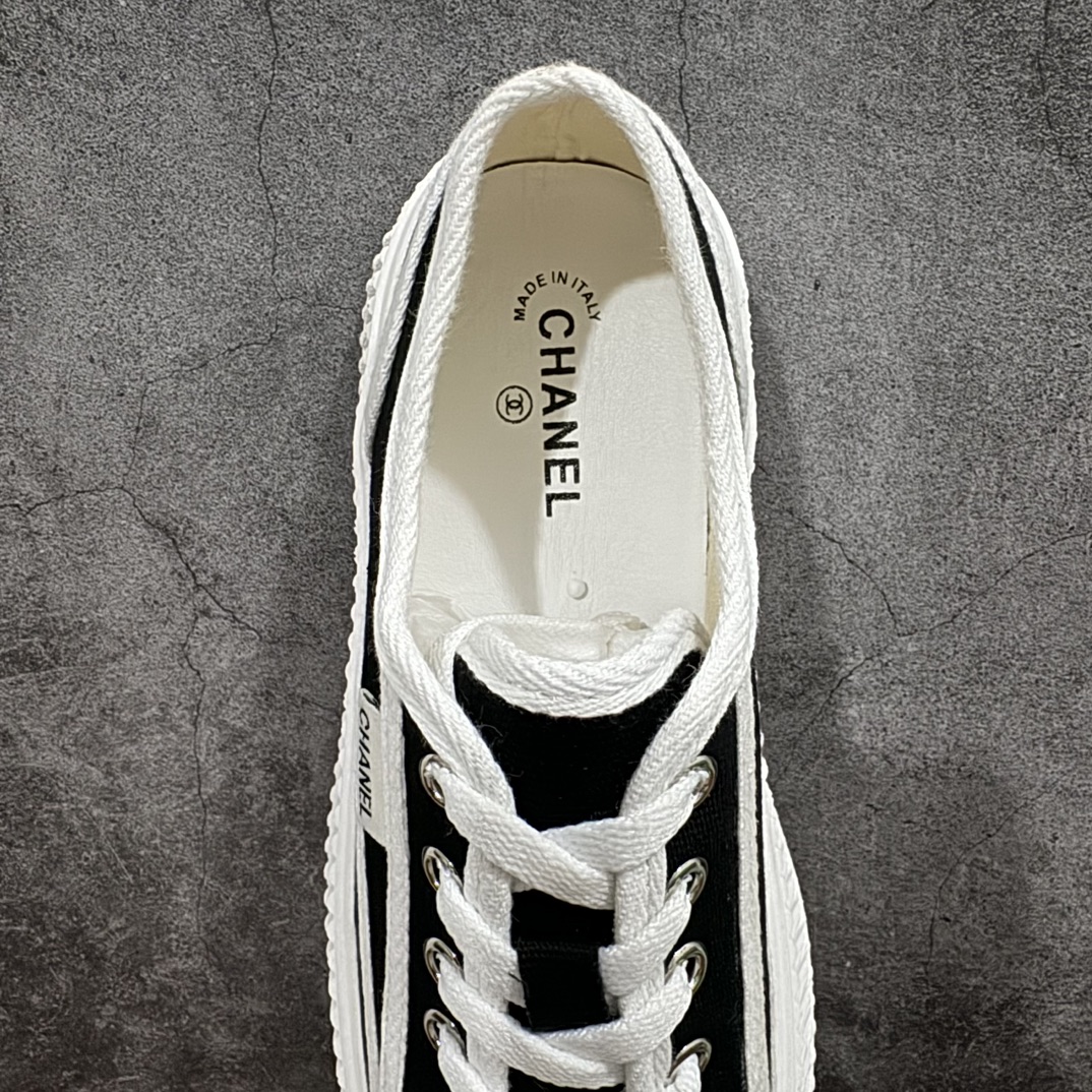 图片[8]-【广东纯原版本】香奈儿Chanel Creepers Canvas Mule Sneaker 饼干系列穆勒懒人一脚蹬厚底低帮帆布松糕休闲半拖板鞋“帆布黑白”nn女鞋广东原产n显腿长神器，高奢品牌n升级全套包装物及配件n采用全工艺透气纯棉帆布材质鞋面n拼接真皮及小羊皮乳胶脚垫n超轻IP一套模缓震大底❗️ 尺码：35-40 编码：KH250270-鞋库