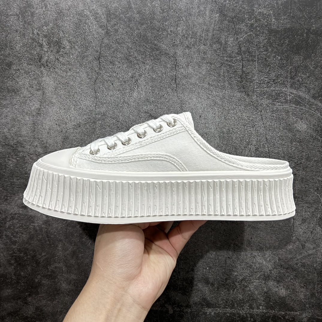 图片[2]-【广东纯原版本】香奈儿Chanel Creepers Canvas Mule Sneaker 饼干系列穆勒懒人一脚蹬厚底低帮帆布松糕休闲半拖板鞋“帆布白色”nn女鞋广东原产n显腿长神器，高奢品牌n升级全套包装物及配件n采用全工艺透气纯棉帆布材质鞋面n拼接真皮及小羊皮乳胶脚垫n超轻IP一套模缓震大底❗️ 尺码：35-40 编码：KH250270-莆田鞋批发中心