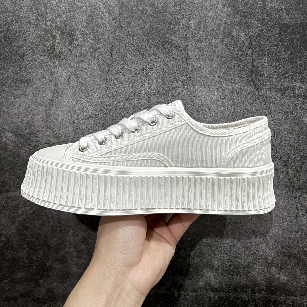 图片[2]-【广东纯原版本】香奈儿Chanel Creepers Canvas Mule Sneaker 饼干系列穆勒懒人一脚蹬厚底低帮帆布松糕休闲半拖板鞋“帆布白色”nn女鞋广东原产n显腿长神器，高奢品牌n升级全套包装物及配件n采用全工艺透气纯棉帆布材质鞋面n拼接真皮及小羊皮乳胶脚垫n超轻IP一套模缓震大底❗️ 尺码：35-40 编码：KH250270-鞋库