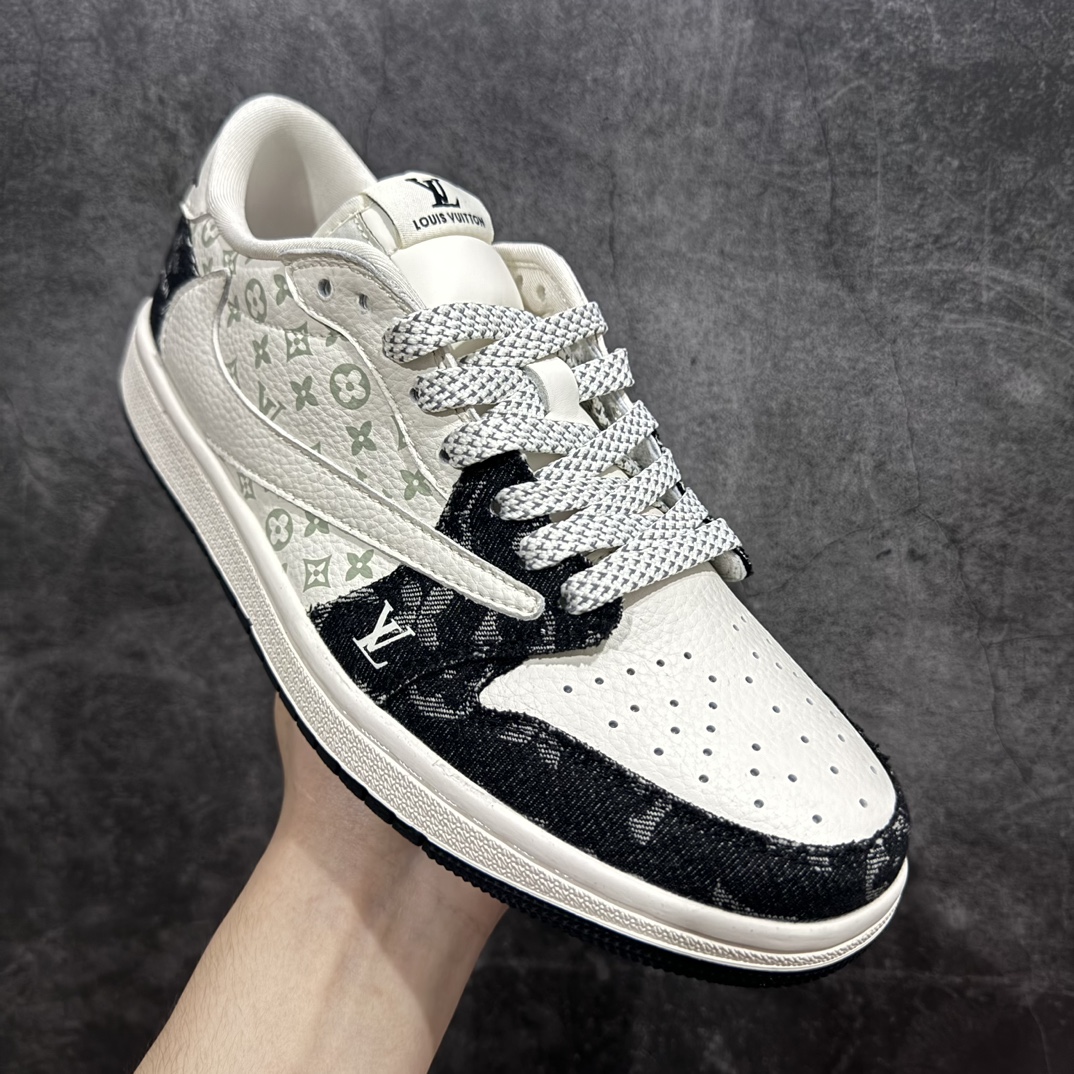 图片[3]-【定制版】Fragment x TS x Air Jordan 1 Low x LVn三方联名倒钩低帮 纯原大厂出品唯一可媲美原版 同价位区间无对手n全新的三方联名低帮倒钩鞋面延续了黑脚趾设计 点缀上Travis Scott 标志性的Logon完善极具Fragment Design的设计风格n左右脚分别以Travis Scott鬼脸和乔丹飞翼加以修饰彰显出三方联名的奢华格调 官方货号: SJ2068 008 Size：36 36.5 37.5 38 38.5 39 40 40.5 41 42 42.5 43 44 44.5 45 编码：HXS320340-莆田鞋批发中心