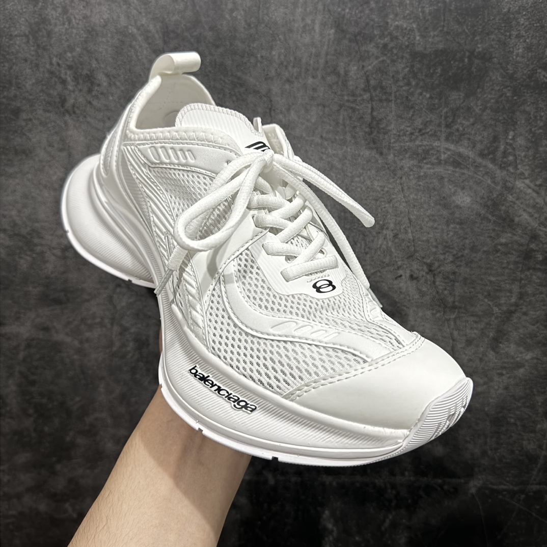 图片[3]-【XA版】巴黎世家BALENCIAGA Circuit Sneakers 环道系列低帮复古阔型底姥爹风潮流百搭休闲慢跑鞋 13代 纯白色nn原厂原档案开发 原盒原标原厂组合底开模 采用原厂材料n所有细节做工全方位比对原鞋n从里到外一切百分百还原官方配置nn此代设计真真的打破了巴黎世家以往的风格路线 整体鞋身采用透气网面 纳米材料 加上轻度的做旧风格 脚感真真的超级轻盈 整体延续了运动鞋的设计流线 上脚轻盈舒适 相比于之前巴黎夸张的版型 真真的夏季运动跑步鞋  尺码：35-46全码出货 编码：DF370390-鞋库