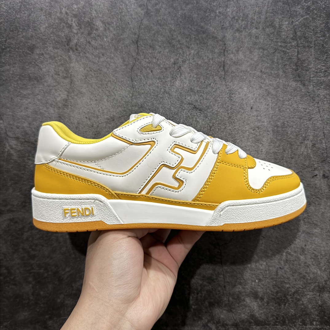 【广东纯原礼盒版本】FENDI 芬迪 Match Sneakers 低帮运动鞋nFendi芬迪情侣款休闲鞋 独家定制n全身20几个细节点全部做到一致还原吊打市面所有版本独家原装套装配件官方同源渠道原装订单 全套专柜包装物及配件n鞋底嵌入核心防伪芯片感应装置FENDI芬迪match最新爆款情侣款运动鞋板鞋n原版购入 高工艺无缝细空胶技术，贴楦误差0.05mm,鞋底采用固特异内外锁死工艺，最大限度弯折永不开胶，原鞋一致效果环保无味 鞋面采用麂皮和皮革拼接组合 logo内里采用毛巾绒里 上脚超级柔软 轻便 舒适搭配卫衣  尺码：35 36 37 38 39 40 41 42 43 44 45 46 编码：HH380420-莆田鞋批发中心