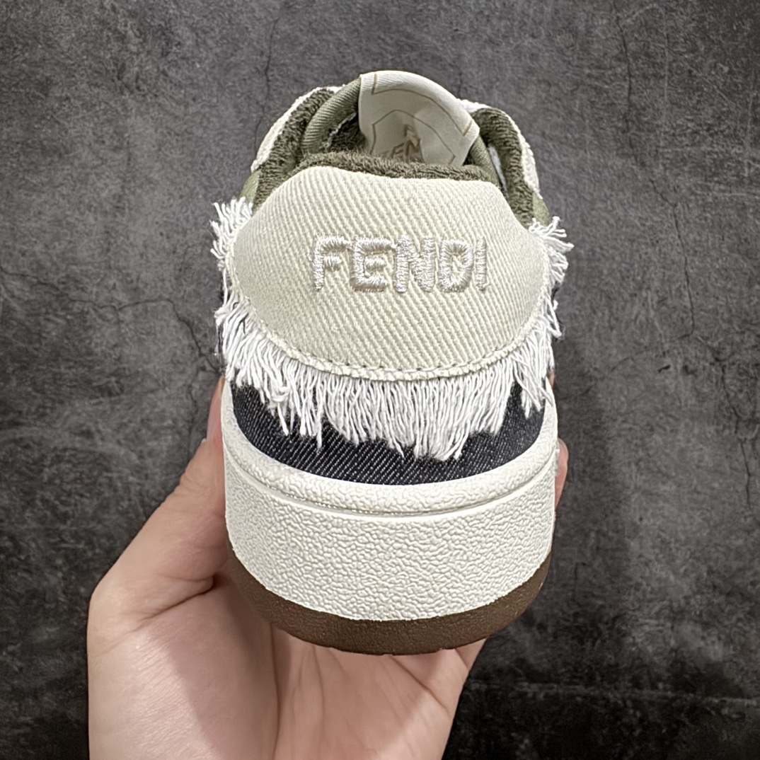 图片[4]-【广东纯原礼盒版本】FENDI 芬迪 Match Sneakers 低帮运动鞋nFendi芬迪情侣款休闲鞋 独家定制n全身20几个细节点全部做到一致还原吊打市面所有版本独家原装套装配件官方同源渠道原装订单 全套专柜包装物及配件n鞋底嵌入核心防伪芯片感应装置FENDI芬迪match最新爆款情侣款运动鞋板鞋n原版购入 高工艺无缝细空胶技术，贴楦误差0.05mm,鞋底采用固特异内外锁死工艺，最大限度弯折永不开胶，原鞋一致效果环保无味 鞋面采用麂皮和皮革拼接组合 logo内里采用毛巾绒里 上脚超级柔软 轻便 舒适搭配卫衣  尺码：35 36 37 38 39 40 41 42 43 44 45 46 编码：HH380420-莆田鞋批发中心