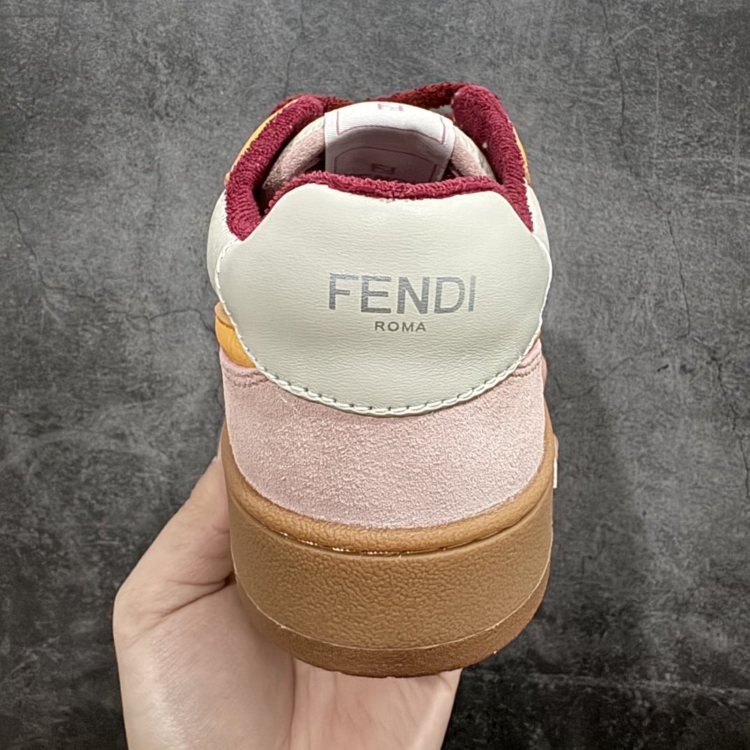 图片[4]-【广东纯原礼盒版本】FENDI 芬迪 Match Sneakers 低帮运动鞋nFendi芬迪情侣款休闲鞋 独家定制n全身20几个细节点全部做到一致还原吊打市面所有版本独家原装套装配件官方同源渠道原装订单 全套专柜包装物及配件n鞋底嵌入核心防伪芯片感应装置FENDI芬迪match最新爆款情侣款运动鞋板鞋n原版购入 高工艺无缝细空胶技术，贴楦误差0.05mm,鞋底采用固特异内外锁死工艺，最大限度弯折永不开胶，原鞋一致效果环保无味 鞋面采用麂皮和皮革拼接组合 logo内里采用毛巾绒里 上脚超级柔软 轻便 舒适搭配卫衣  尺码：35 36 37 38 39 40 41 42 43 44 45 46 编码：HH380420-莆田鞋批发中心