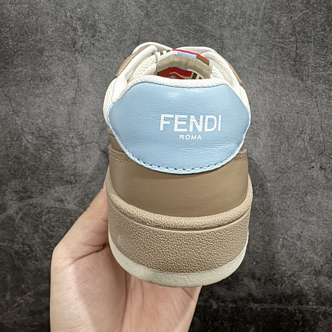 图片[4]-【广东纯原礼盒版本】FENDI 芬迪 Match Sneakers 低帮运动鞋nFendi芬迪情侣款休闲鞋 独家定制n全身20几个细节点全部做到一致还原吊打市面所有版本独家原装套装配件官方同源渠道原装订单 全套专柜包装物及配件n鞋底嵌入核心防伪芯片感应装置FENDI芬迪match最新爆款情侣款运动鞋板鞋n原版购入 高工艺无缝细空胶技术，贴楦误差0.05mm,鞋底采用固特异内外锁死工艺，最大限度弯折永不开胶，原鞋一致效果环保无味 鞋面采用麂皮和皮革拼接组合 logo内里采用毛巾绒里 上脚超级柔软 轻便 舒适搭配卫衣  尺码：35 36 37 38 39 40 41 42 43 44 45 46 编码：HH380420-鞋库