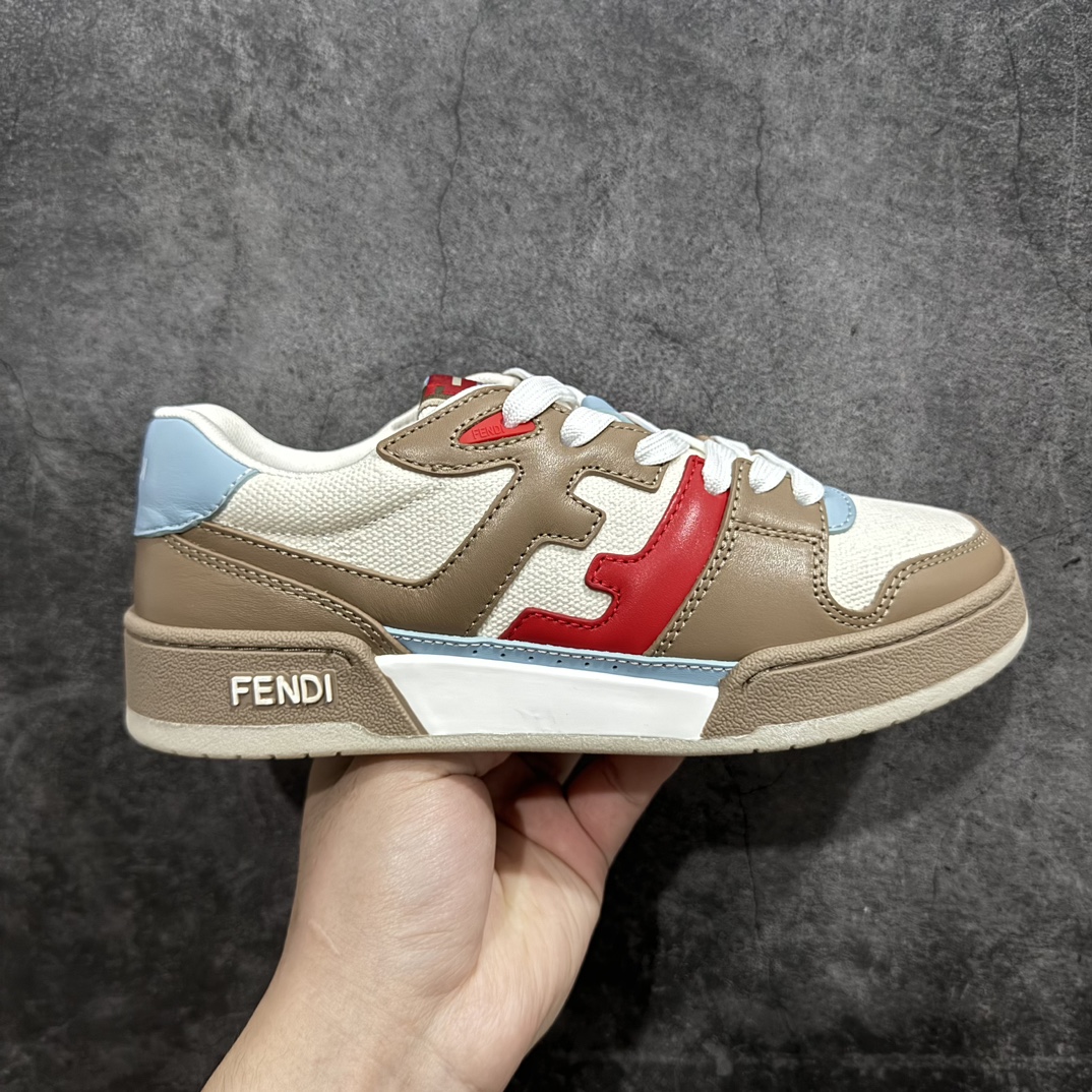 【广东纯原礼盒版本】FENDI 芬迪 Match Sneakers 低帮运动鞋nFendi芬迪情侣款休闲鞋 独家定制n全身20几个细节点全部做到一致还原吊打市面所有版本独家原装套装配件官方同源渠道原装订单 全套专柜包装物及配件n鞋底嵌入核心防伪芯片感应装置FENDI芬迪match最新爆款情侣款运动鞋板鞋n原版购入 高工艺无缝细空胶技术，贴楦误差0.05mm,鞋底采用固特异内外锁死工艺，最大限度弯折永不开胶，原鞋一致效果环保无味 鞋面采用麂皮和皮革拼接组合 logo内里采用毛巾绒里 上脚超级柔软 轻便 舒适搭配卫衣  尺码：35 36 37 38 39 40 41 42 43 44 45 46 编码：HH380420-鞋库